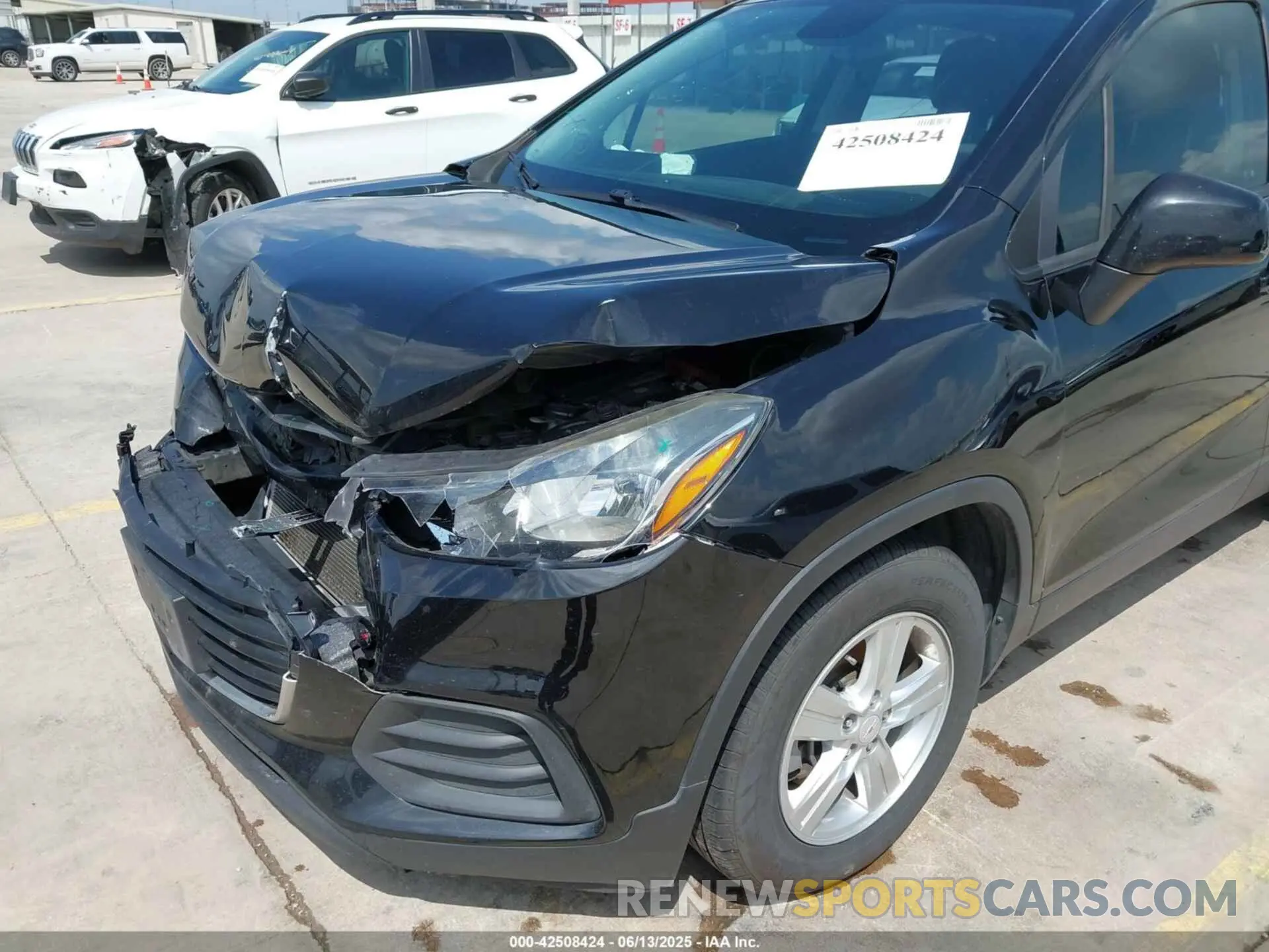 6 Photograph of a damaged car KL7CJKSB0LB073346 CHEVROLET TRAX 2020