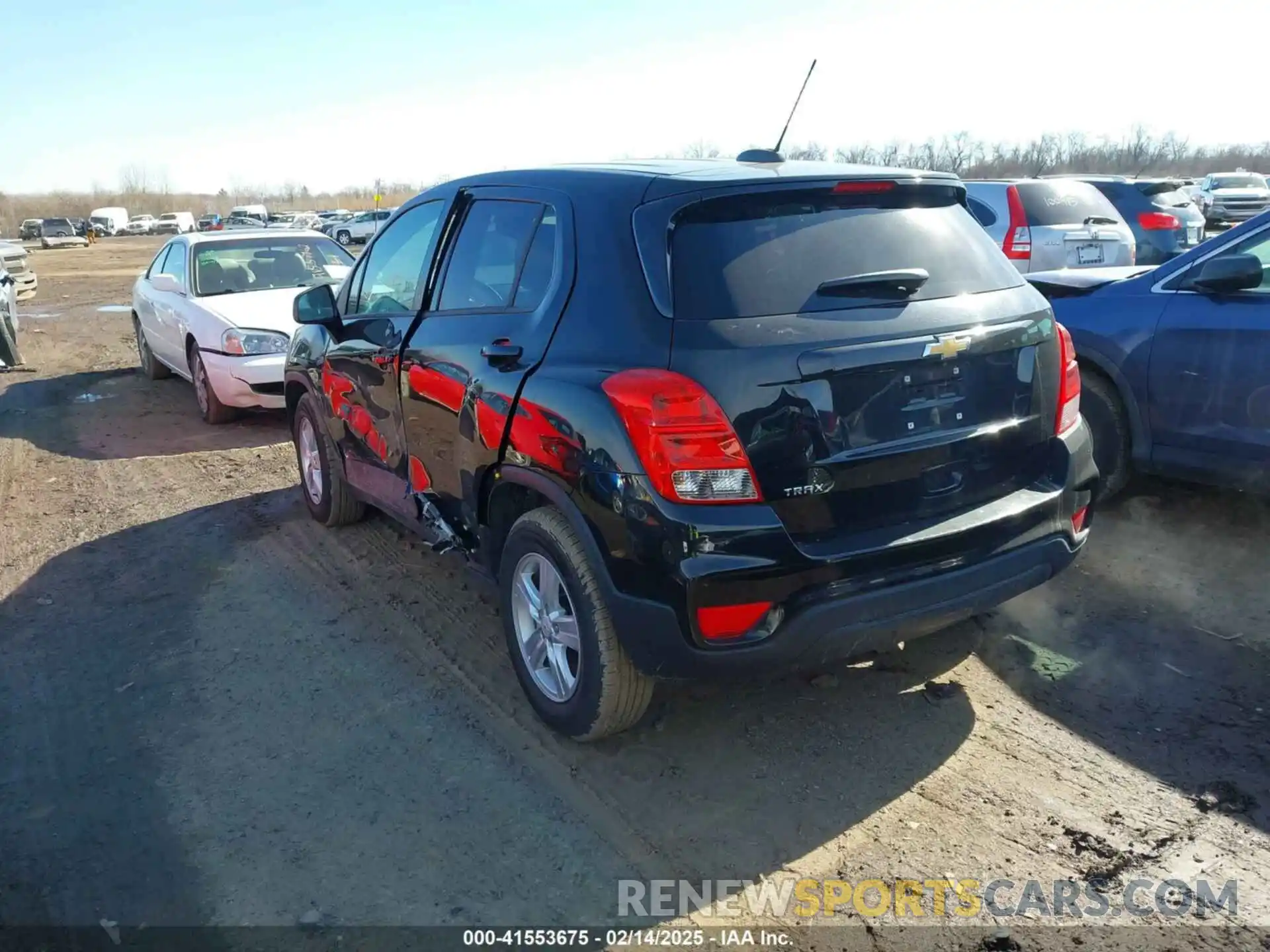 3 Photograph of a damaged car KL7CJKSB1LB032644 CHEVROLET TRAX 2020