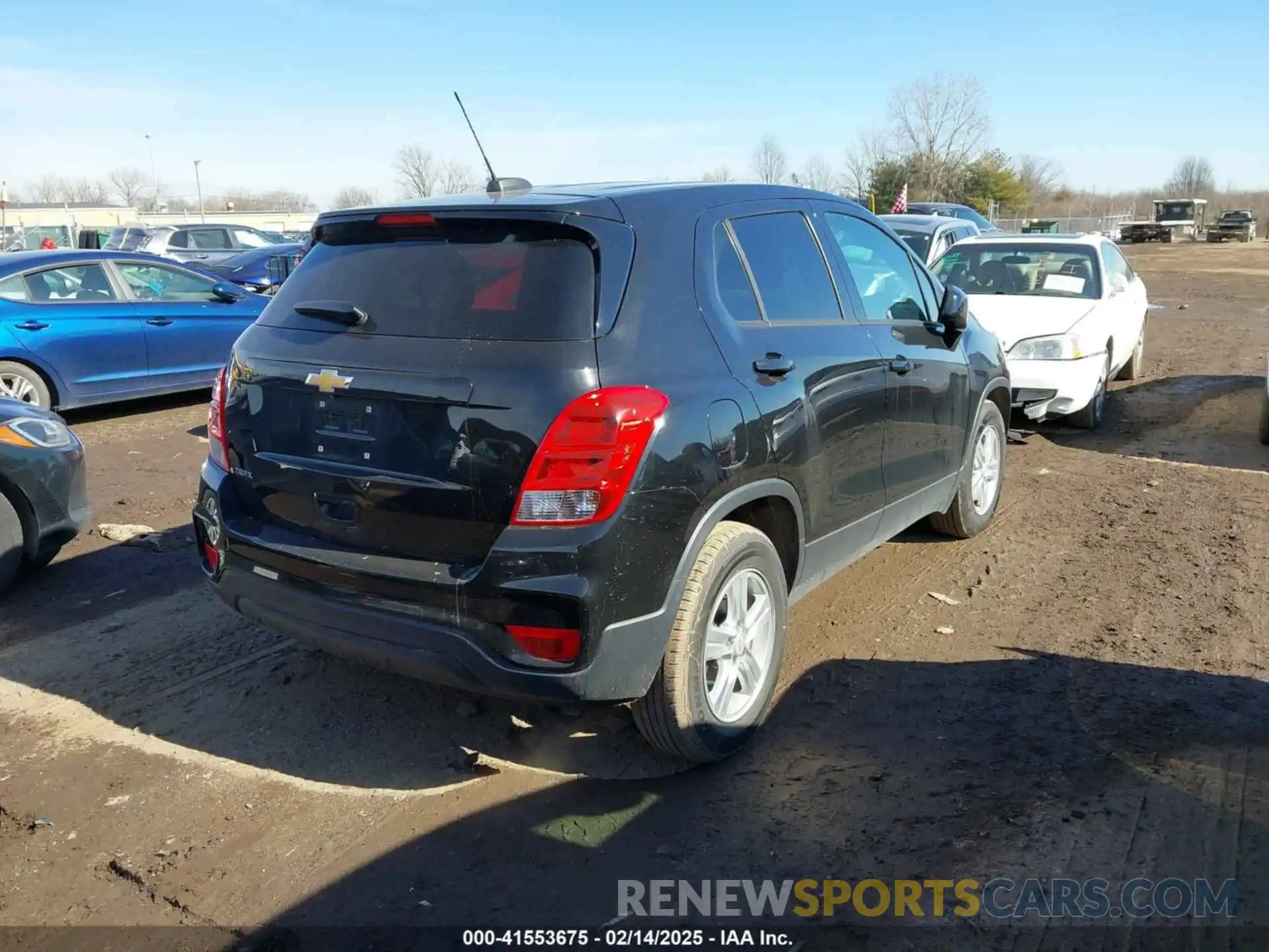 4 Photograph of a damaged car KL7CJKSB1LB032644 CHEVROLET TRAX 2020