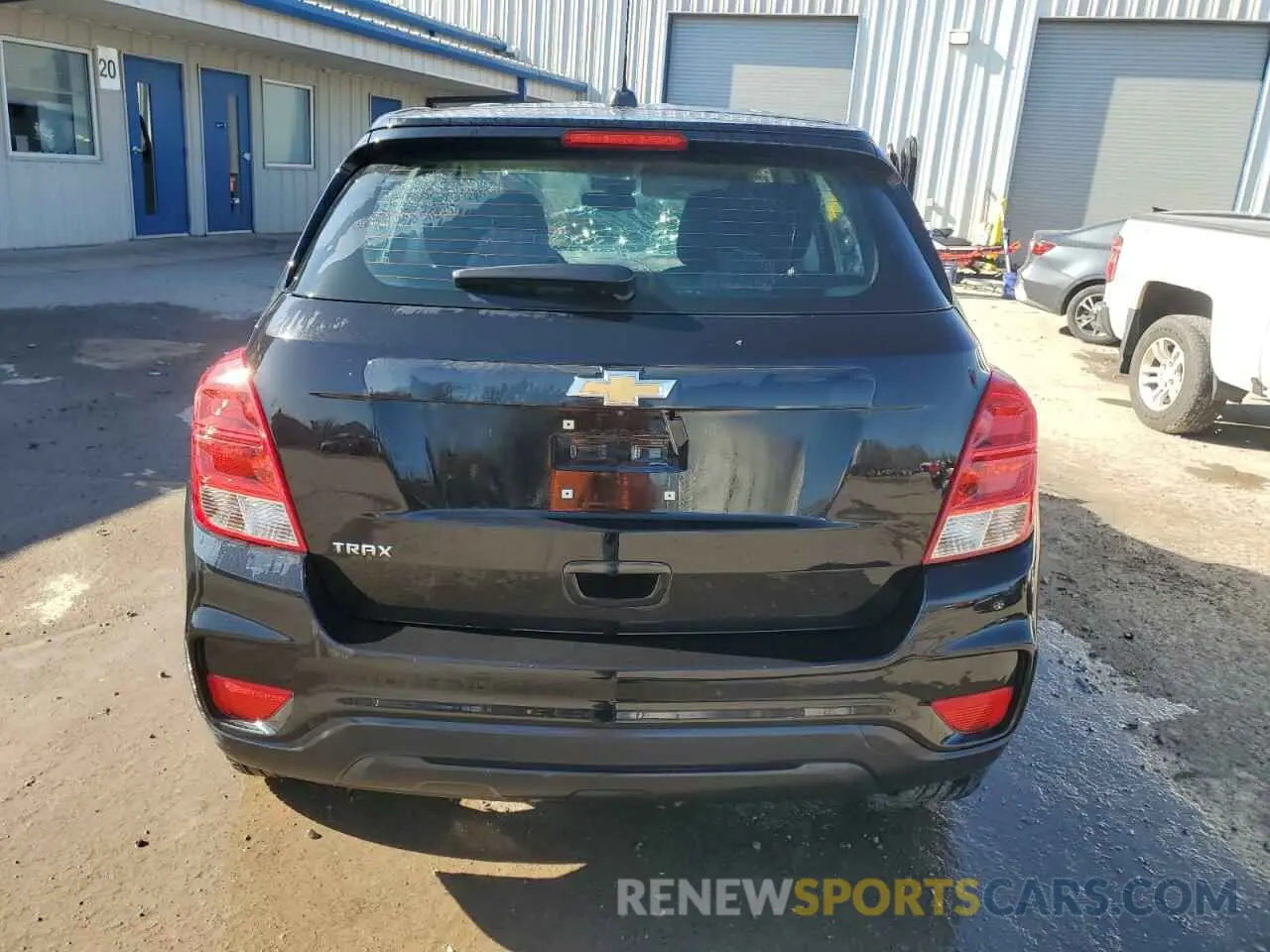 6 Photograph of a damaged car KL7CJKSB1LB324892 CHEVROLET TRAX 2020