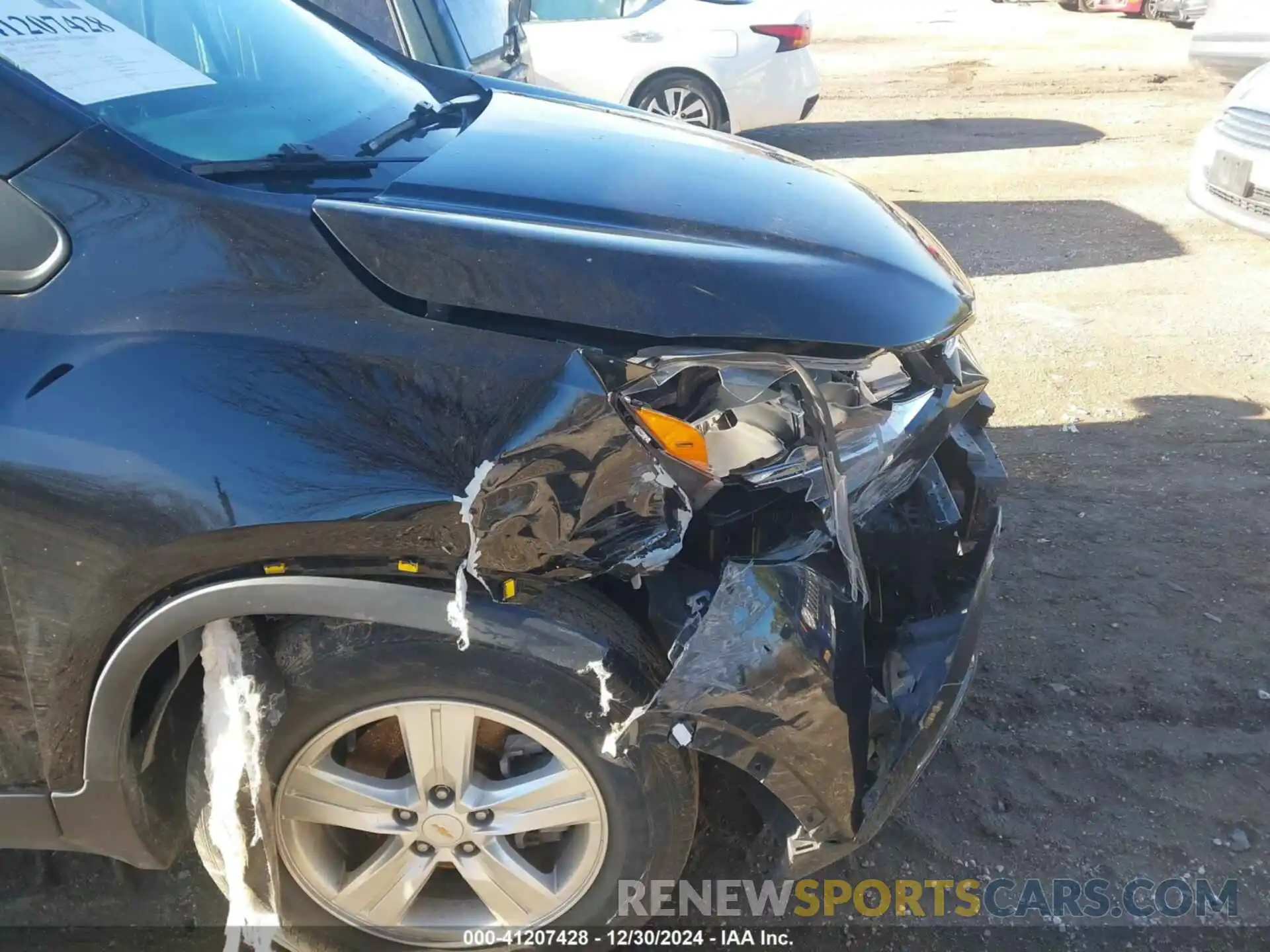 17 Photograph of a damaged car KL7CJKSB1LB336699 CHEVROLET TRAX 2020