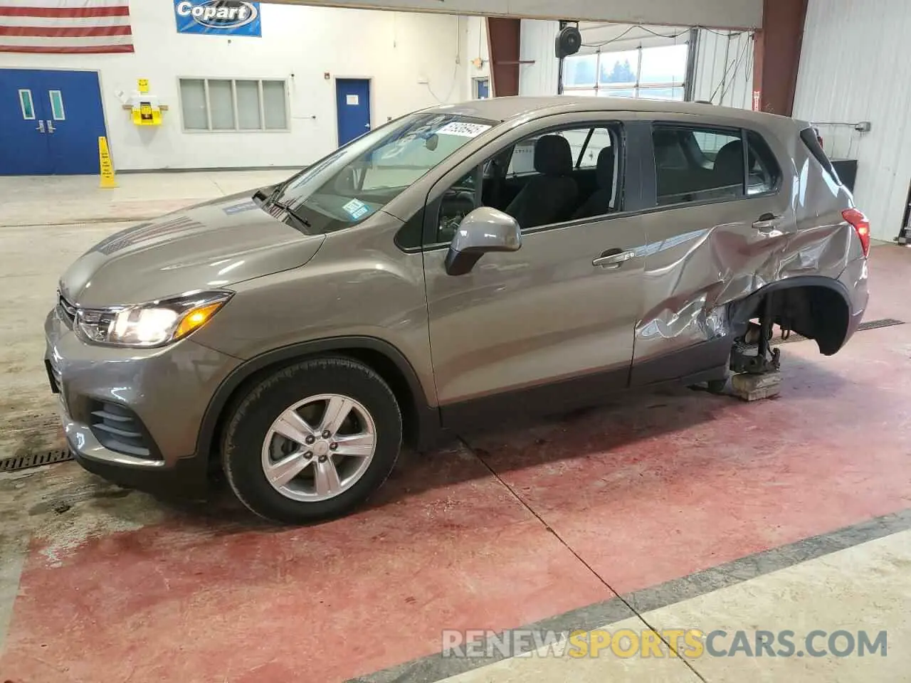 1 Photograph of a damaged car KL7CJKSB1LB342017 CHEVROLET TRAX 2020