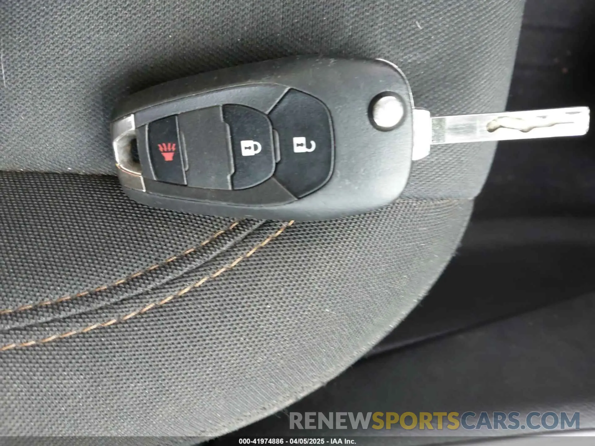 11 Photograph of a damaged car KL7CJKSB2LB065409 CHEVROLET TRAX 2020