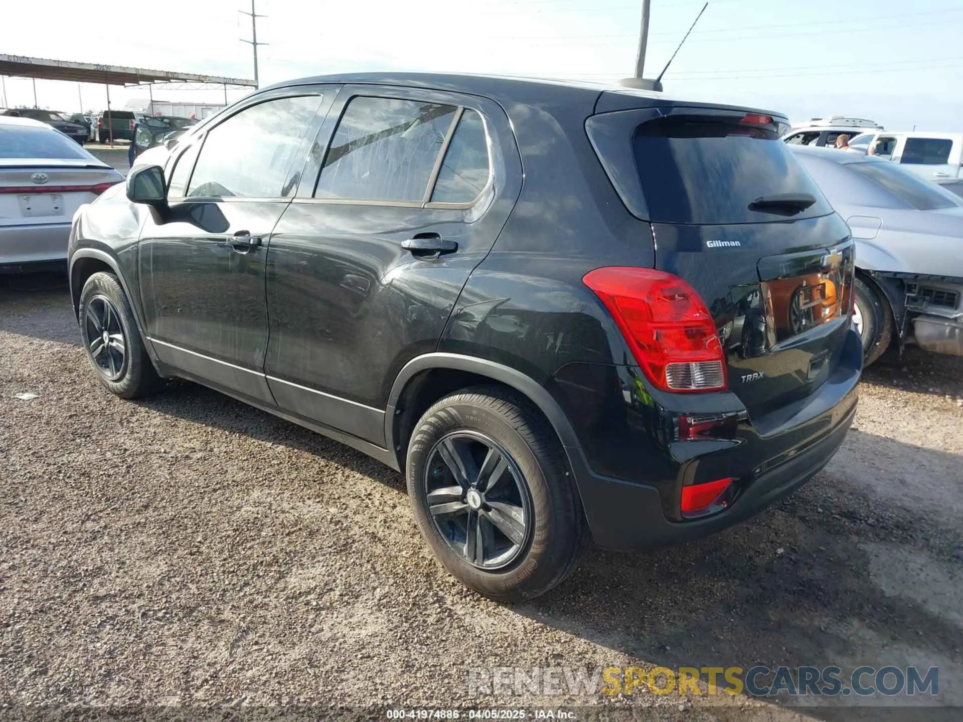 3 Photograph of a damaged car KL7CJKSB2LB065409 CHEVROLET TRAX 2020