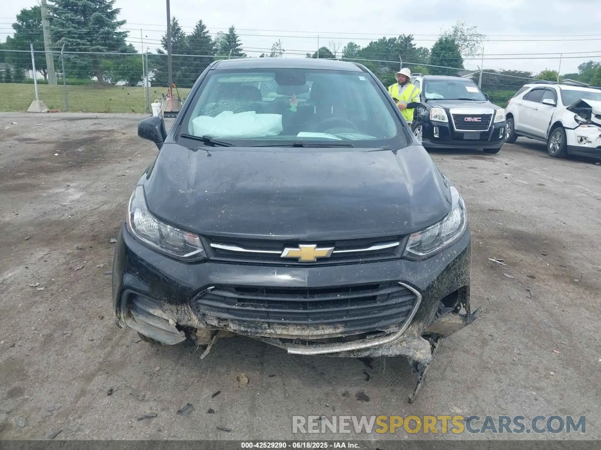12 Photograph of a damaged car KL7CJKSB2LB086759 CHEVROLET TRAX 2020
