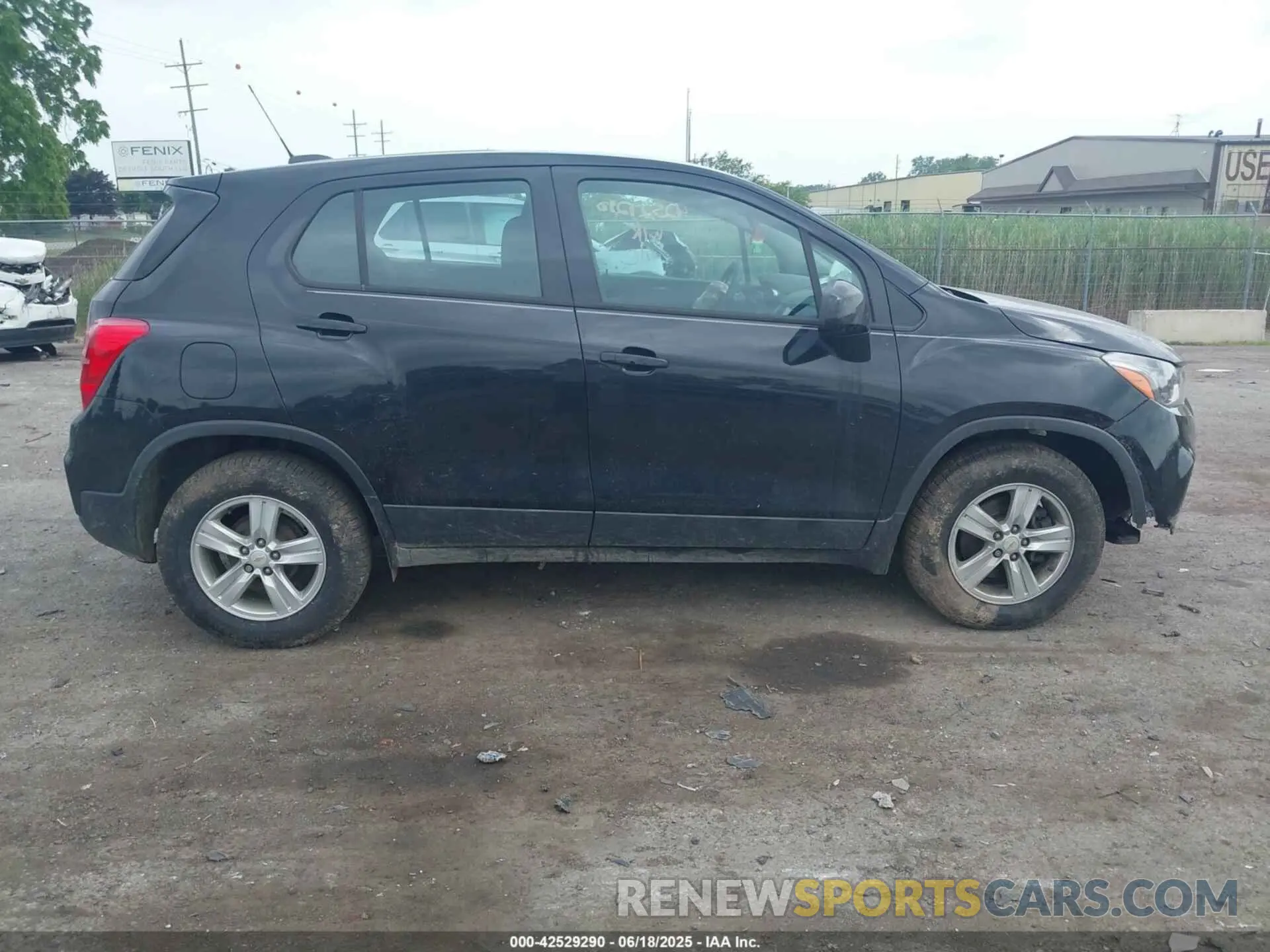 13 Photograph of a damaged car KL7CJKSB2LB086759 CHEVROLET TRAX 2020