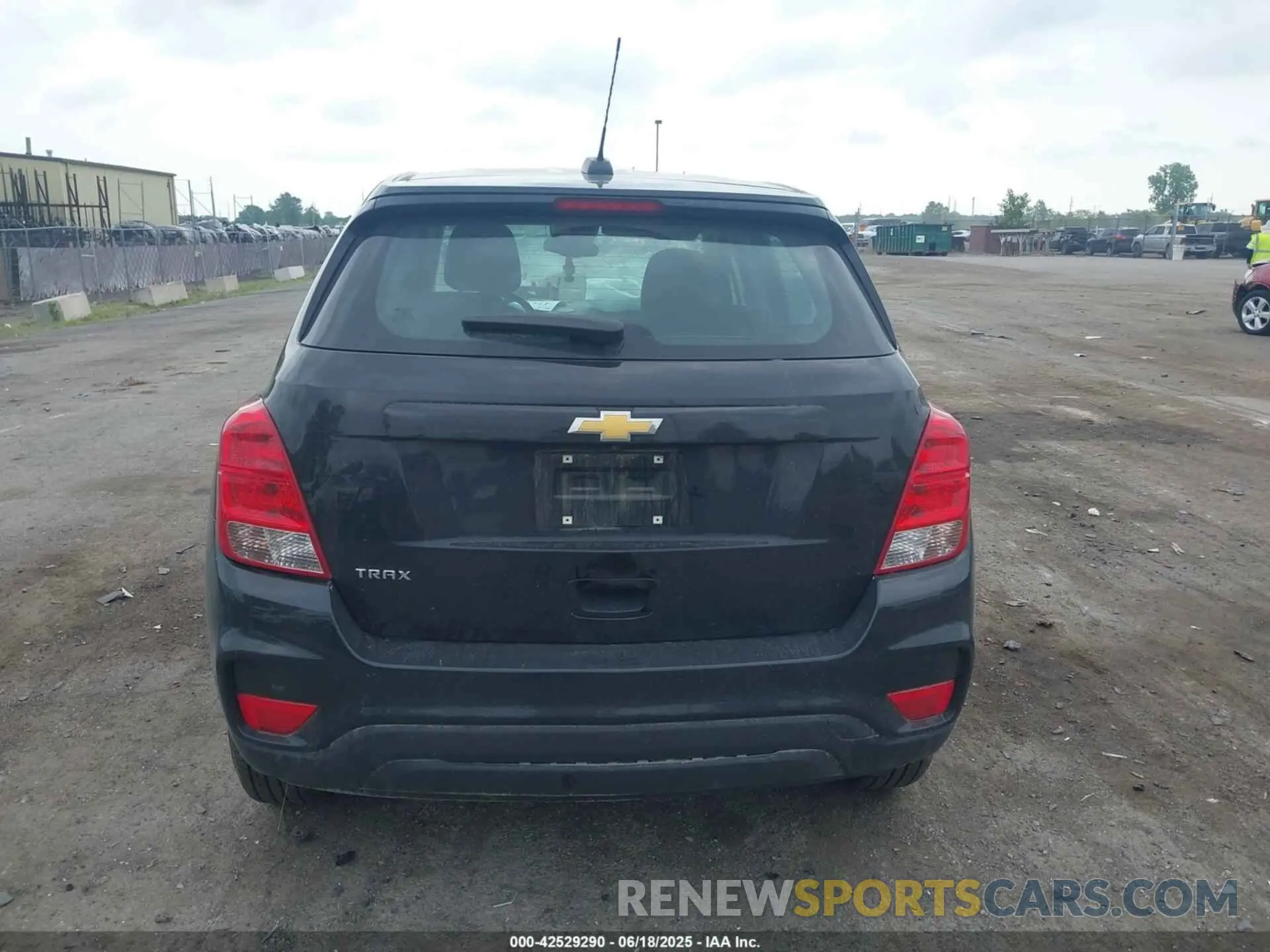 16 Photograph of a damaged car KL7CJKSB2LB086759 CHEVROLET TRAX 2020
