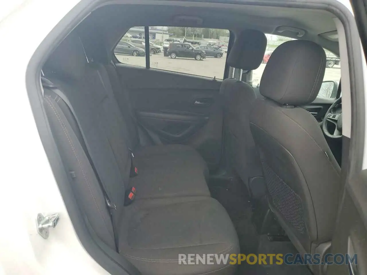 10 Photograph of a damaged car KL7CJKSB2LB092819 CHEVROLET TRAX 2020