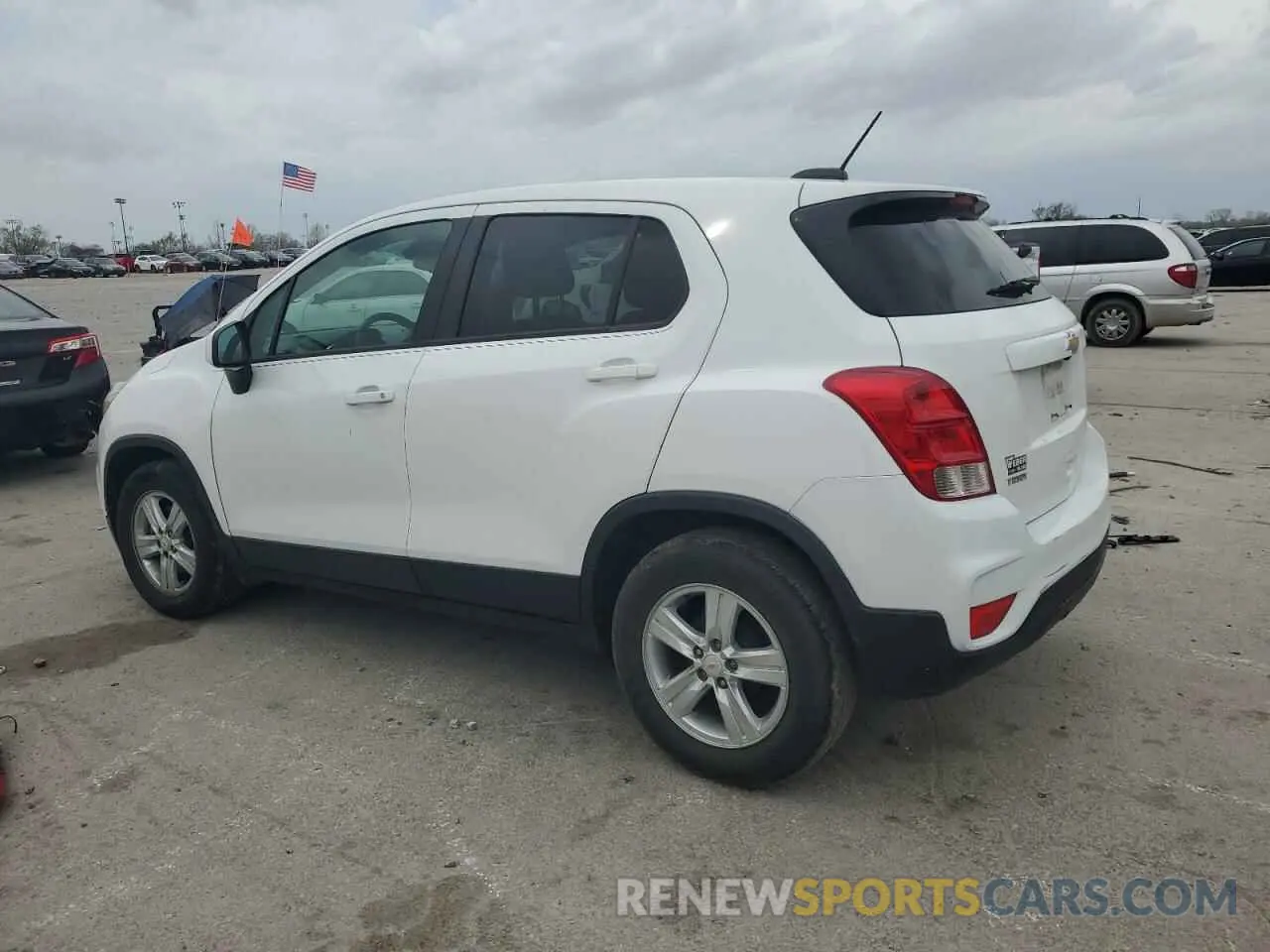 2 Photograph of a damaged car KL7CJKSB2LB092819 CHEVROLET TRAX 2020