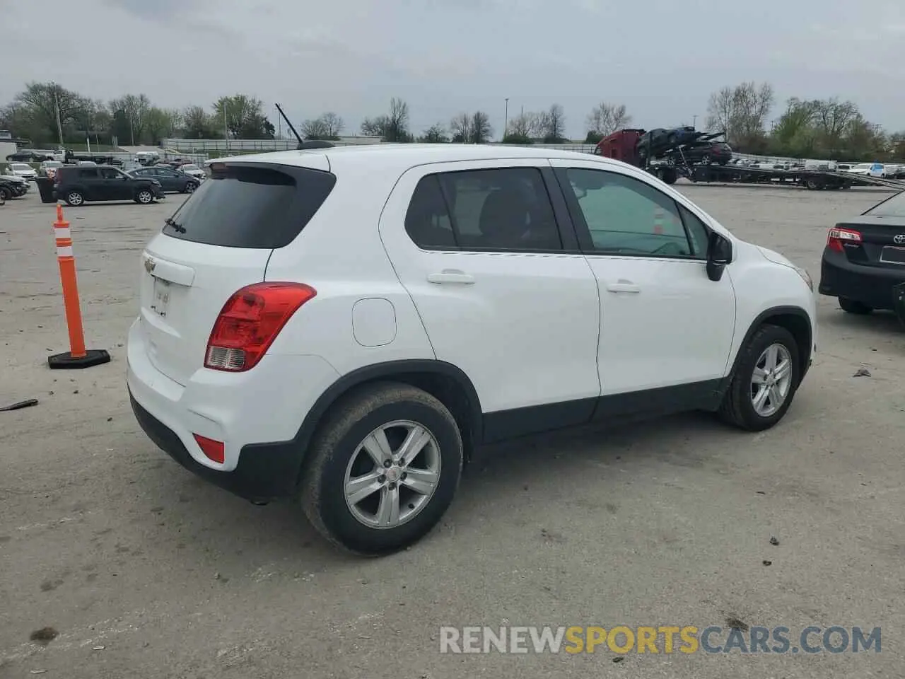 3 Photograph of a damaged car KL7CJKSB2LB092819 CHEVROLET TRAX 2020