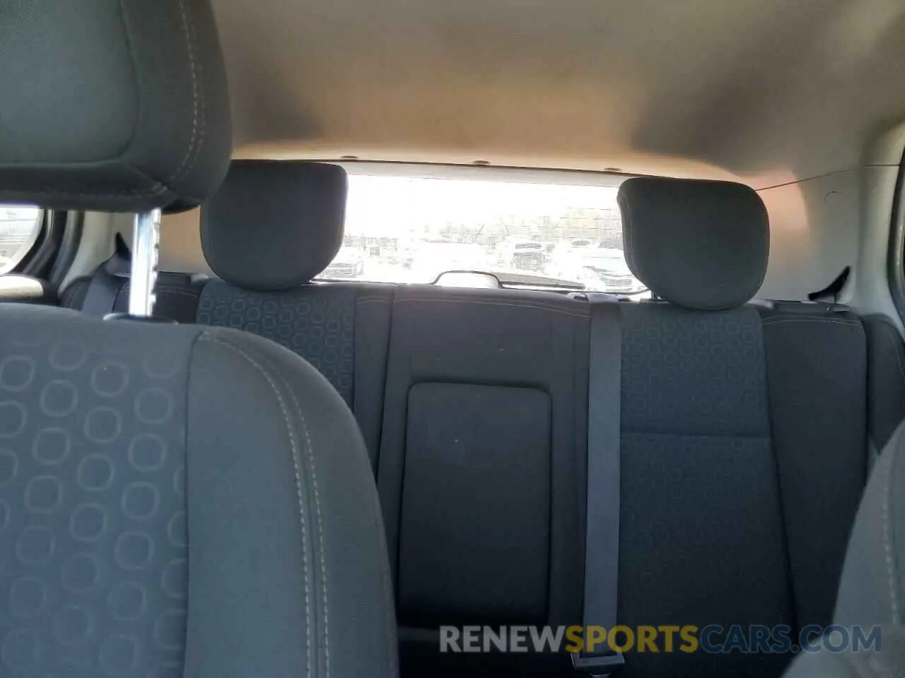 10 Photograph of a damaged car KL7CJKSB2LB318230 CHEVROLET TRAX 2020