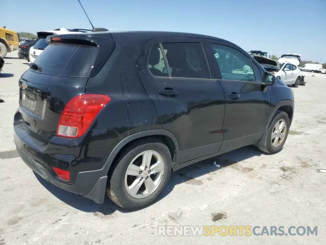 3 Photograph of a damaged car KL7CJKSB2LB318230 CHEVROLET TRAX 2020