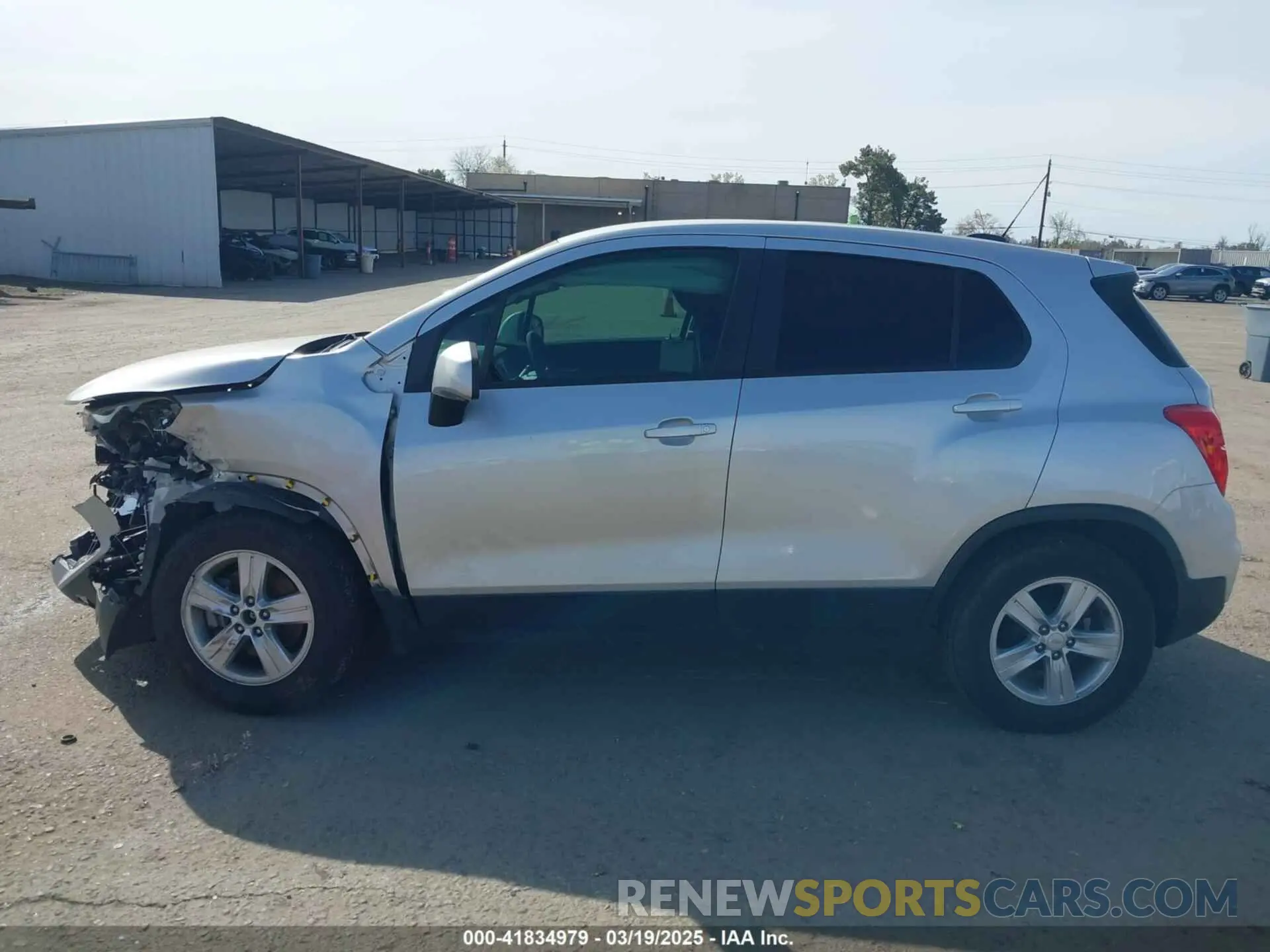 13 Photograph of a damaged car KL7CJKSB3LB022004 CHEVROLET TRAX 2020