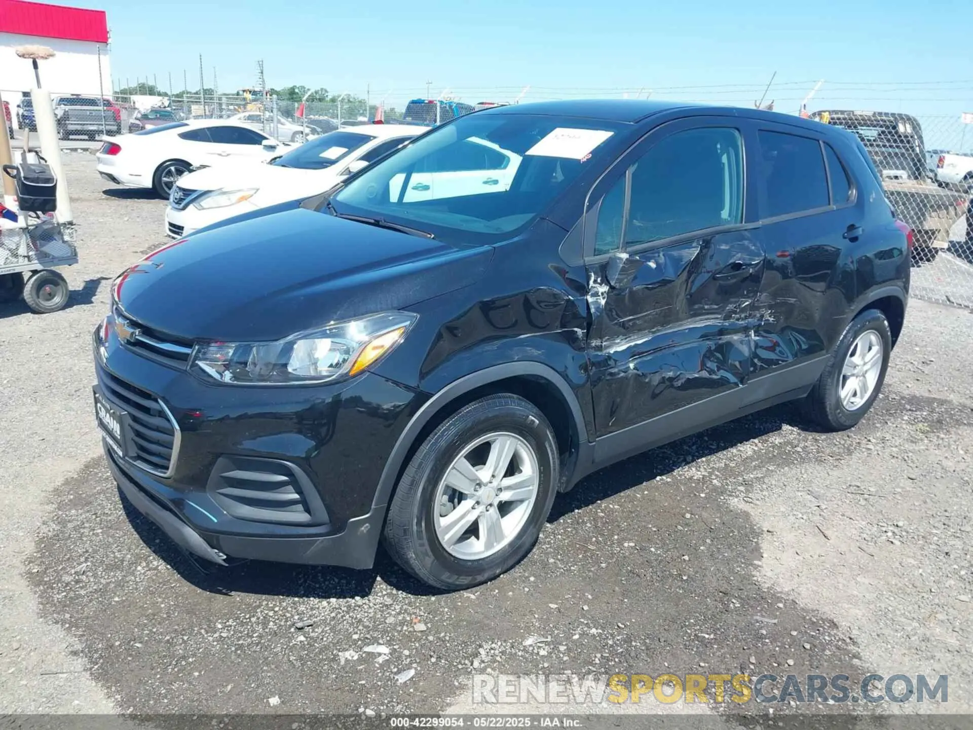 2 Photograph of a damaged car KL7CJKSB3LB026277 CHEVROLET TRAX 2020