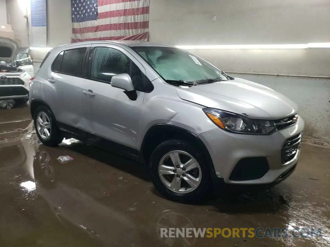 4 Photograph of a damaged car KL7CJKSB3LB029275 CHEVROLET TRAX 2020
