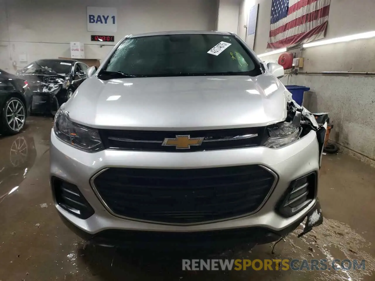 5 Photograph of a damaged car KL7CJKSB3LB029275 CHEVROLET TRAX 2020