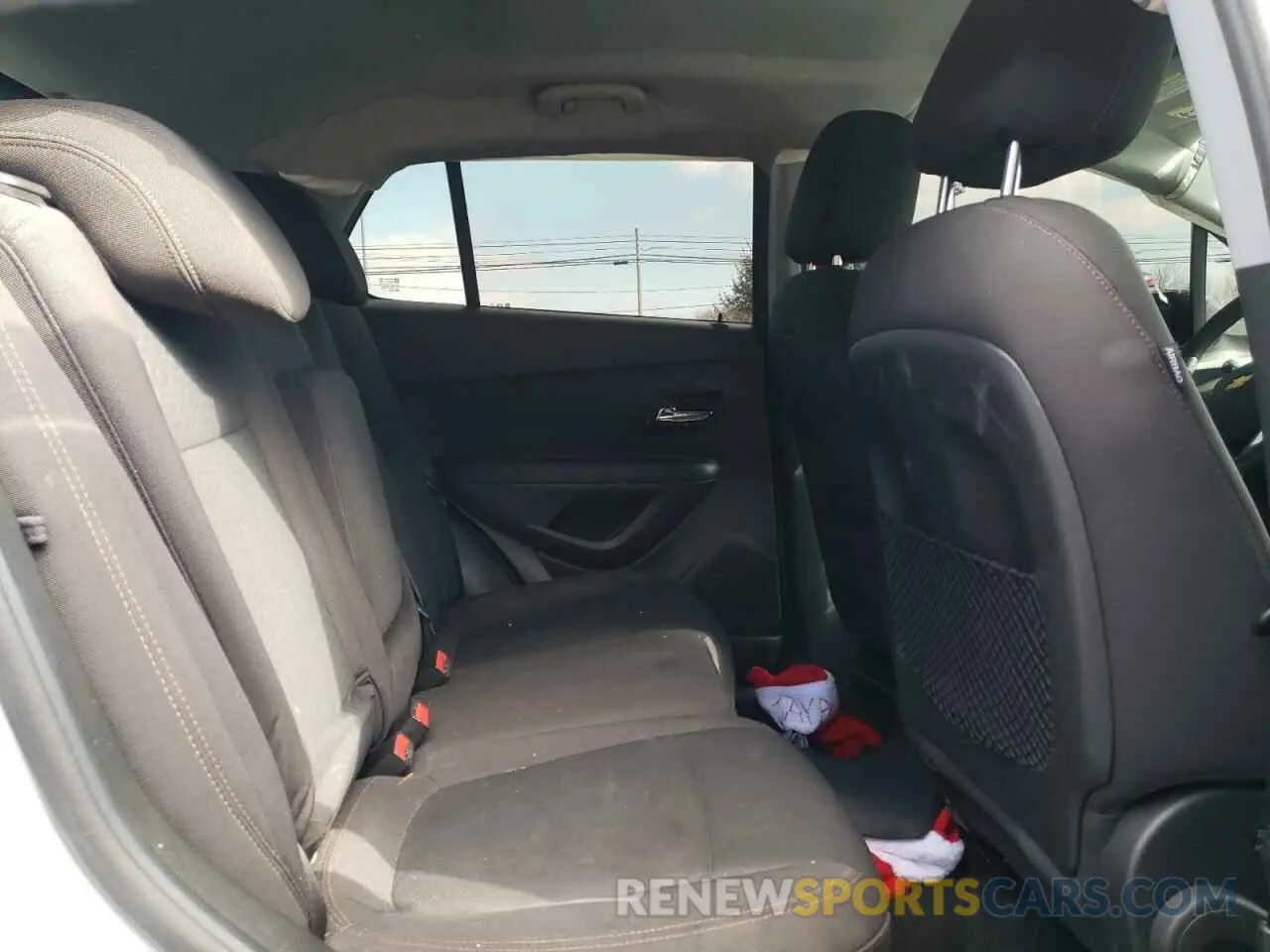 11 Photograph of a damaged car KL7CJKSB3LB039143 CHEVROLET TRAX 2020