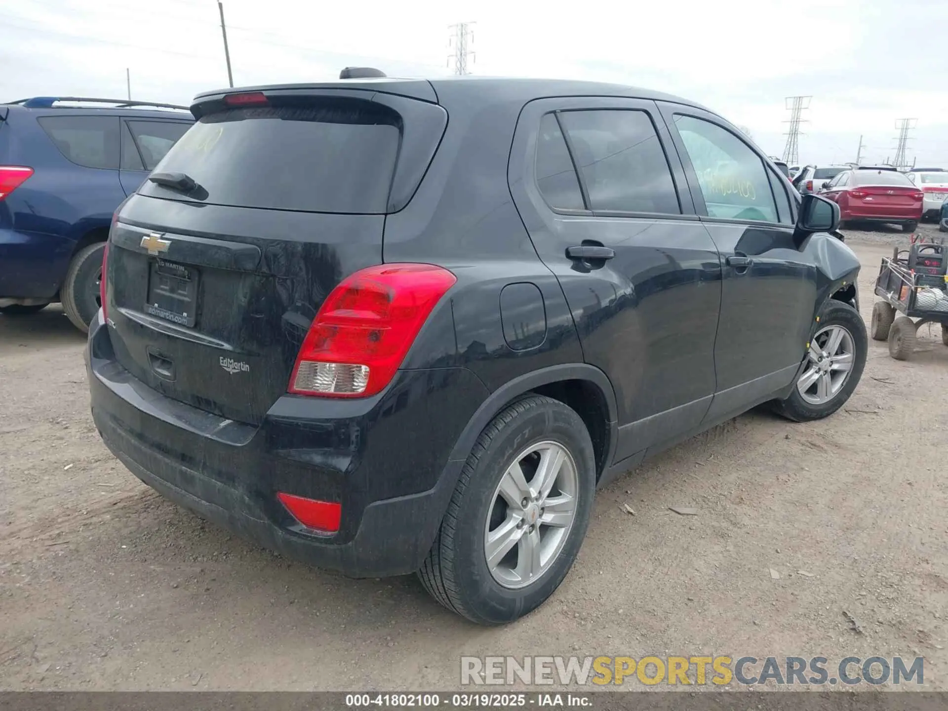4 Photograph of a damaged car KL7CJKSB3LB063247 CHEVROLET TRAX 2020