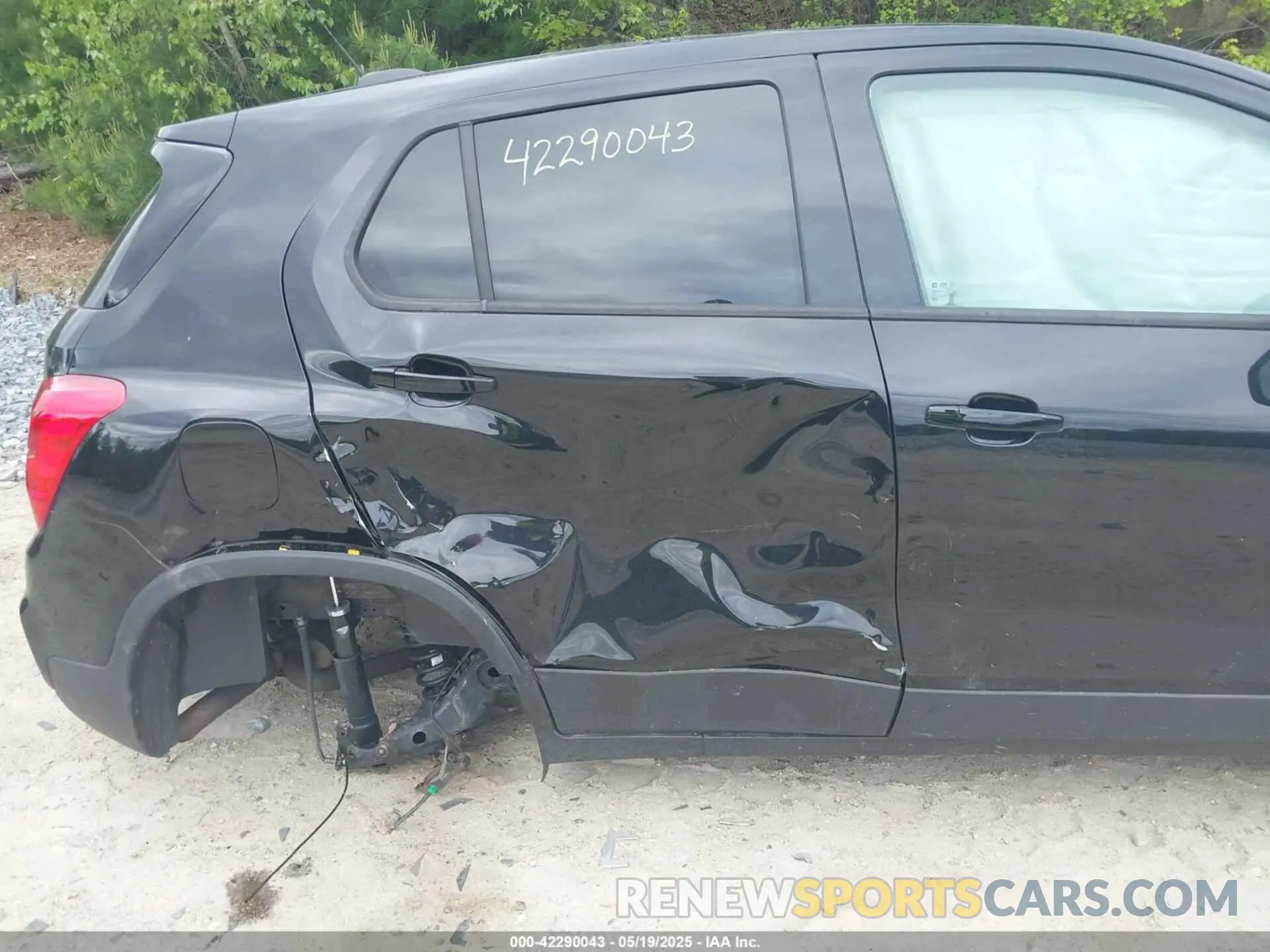 6 Photograph of a damaged car KL7CJKSB3LB324568 CHEVROLET TRAX 2020