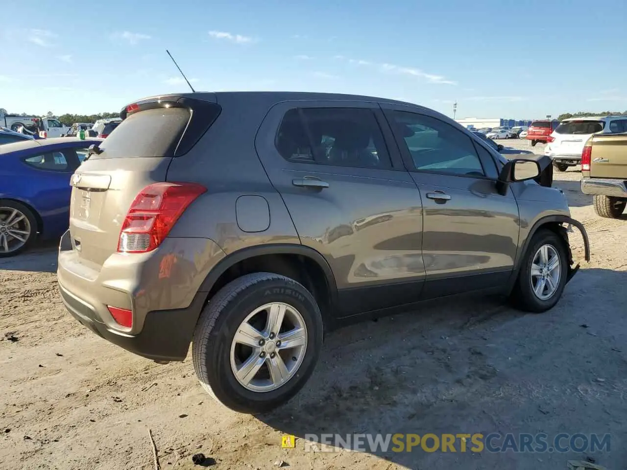 3 Photograph of a damaged car KL7CJKSB3LB347638 CHEVROLET TRAX 2020