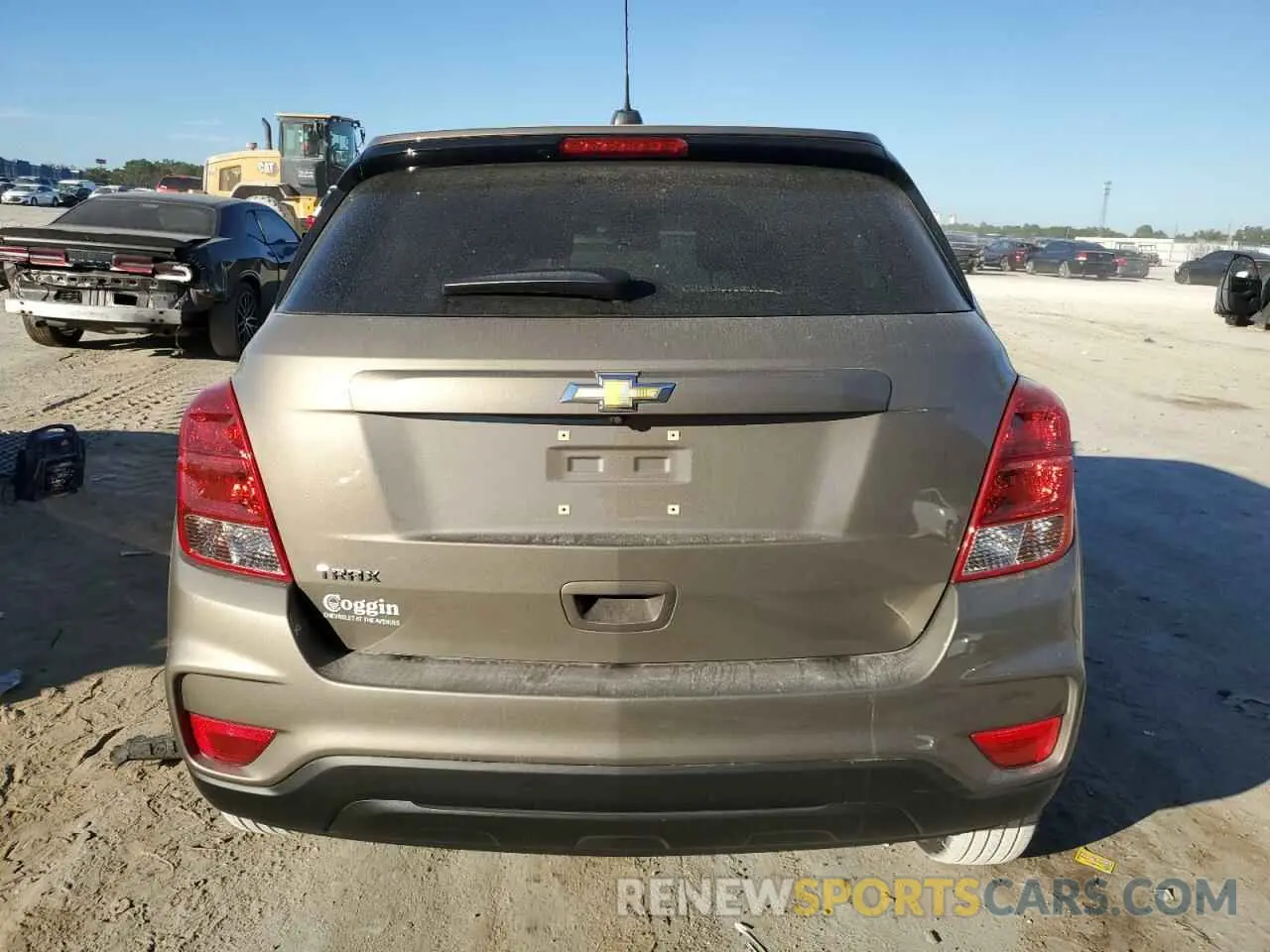 6 Photograph of a damaged car KL7CJKSB3LB347638 CHEVROLET TRAX 2020