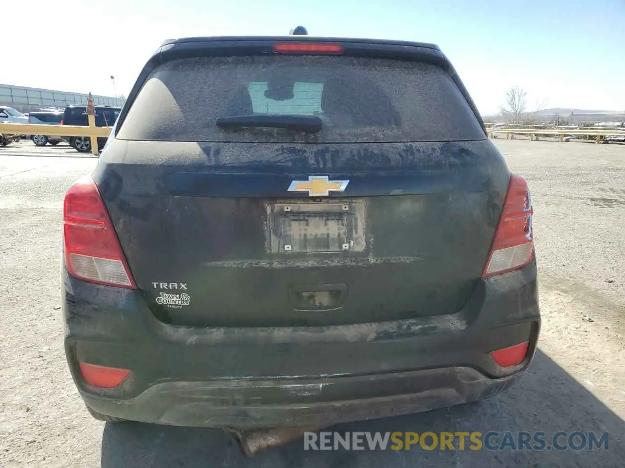 6 Photograph of a damaged car KL7CJKSB4LB033240 CHEVROLET TRAX 2020