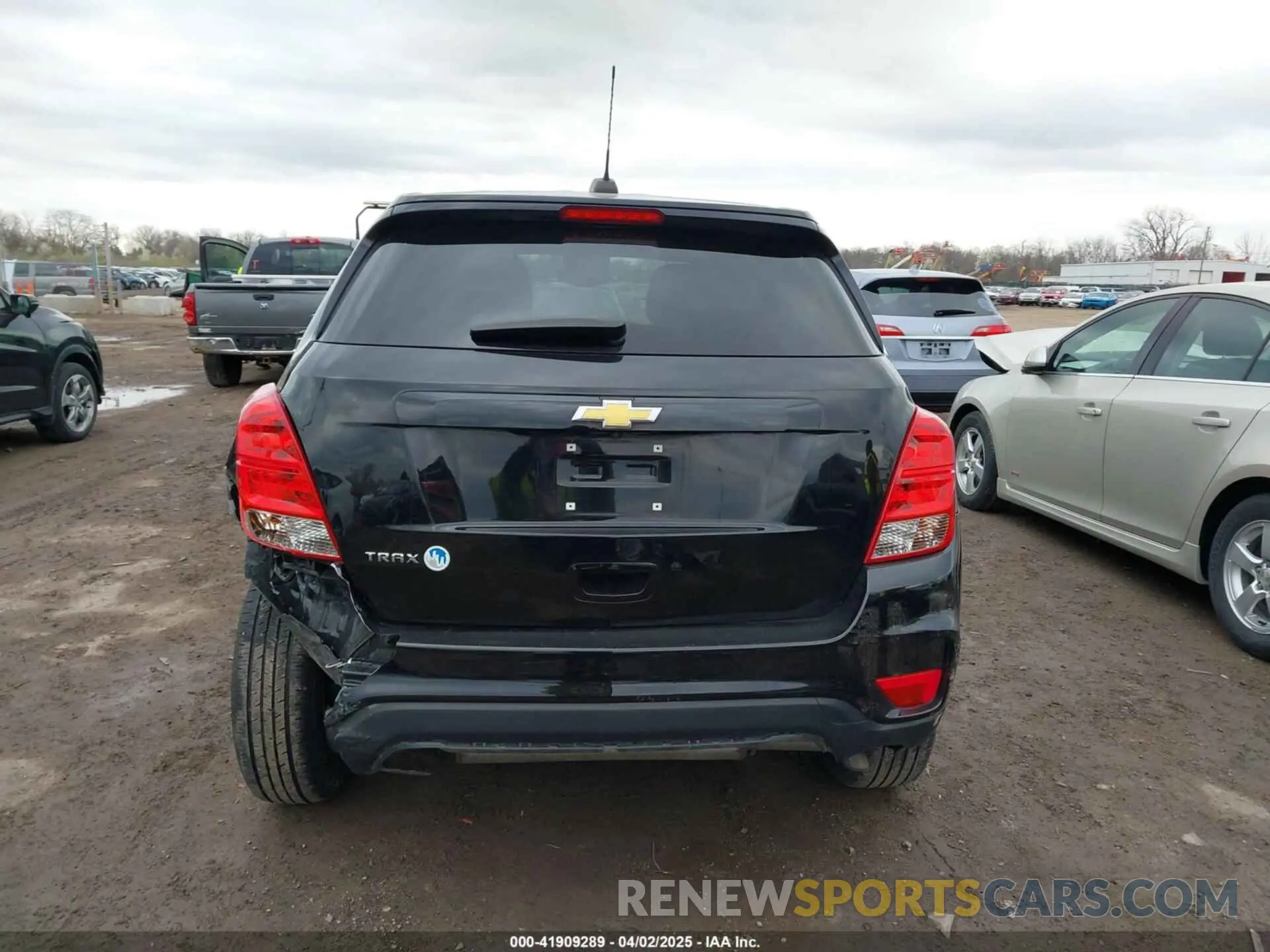16 Photograph of a damaged car KL7CJKSB4LB074838 CHEVROLET TRAX 2020