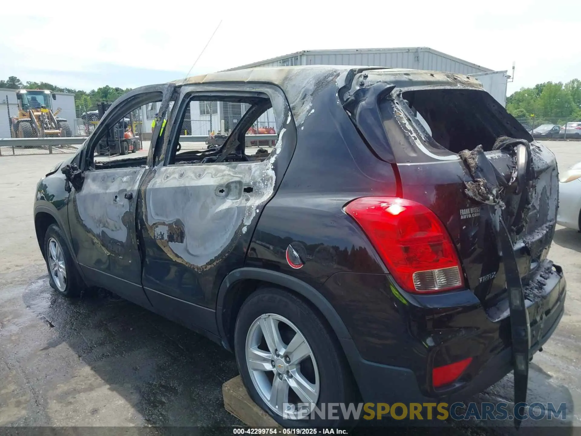 3 Photograph of a damaged car KL7CJKSB5LB062004 CHEVROLET TRAX 2020