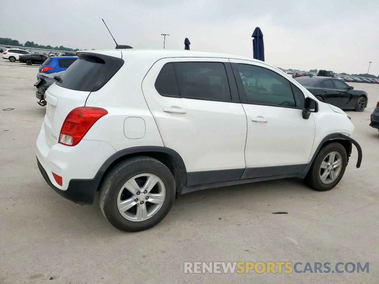 3 Photograph of a damaged car KL7CJKSB5LB074203 CHEVROLET TRAX 2020