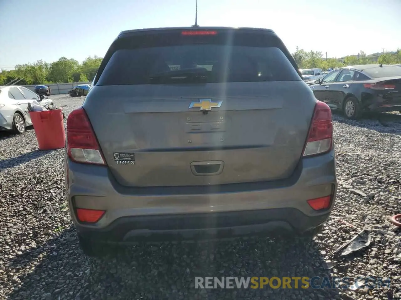 6 Photograph of a damaged car KL7CJKSB5LB336107 CHEVROLET TRAX 2020