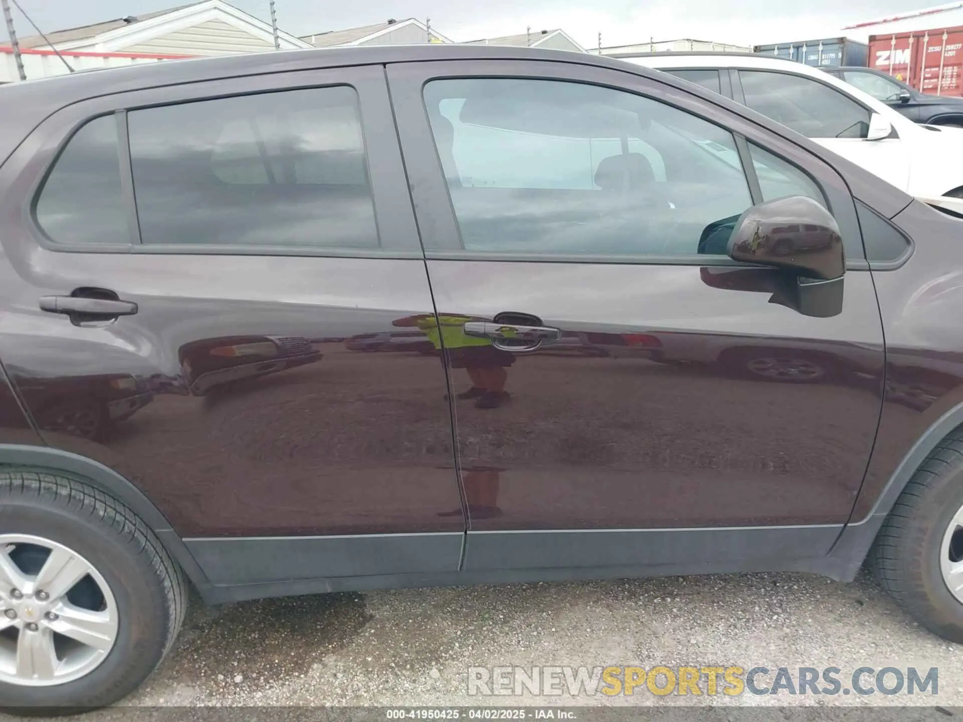 13 Photograph of a damaged car KL7CJKSB5LB352601 CHEVROLET TRAX 2020