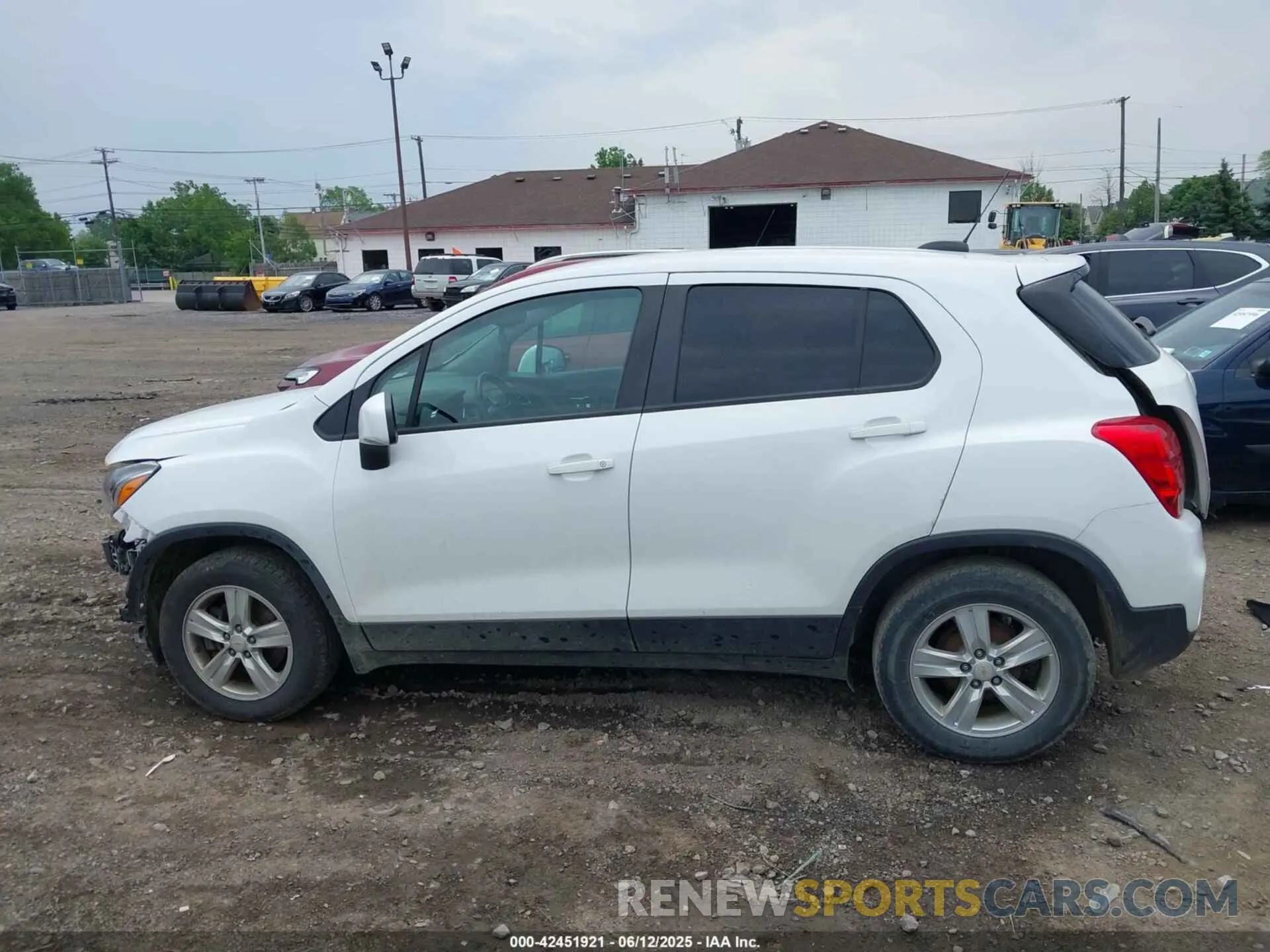 14 Photograph of a damaged car KL7CJKSB6LB086411 CHEVROLET TRAX 2020