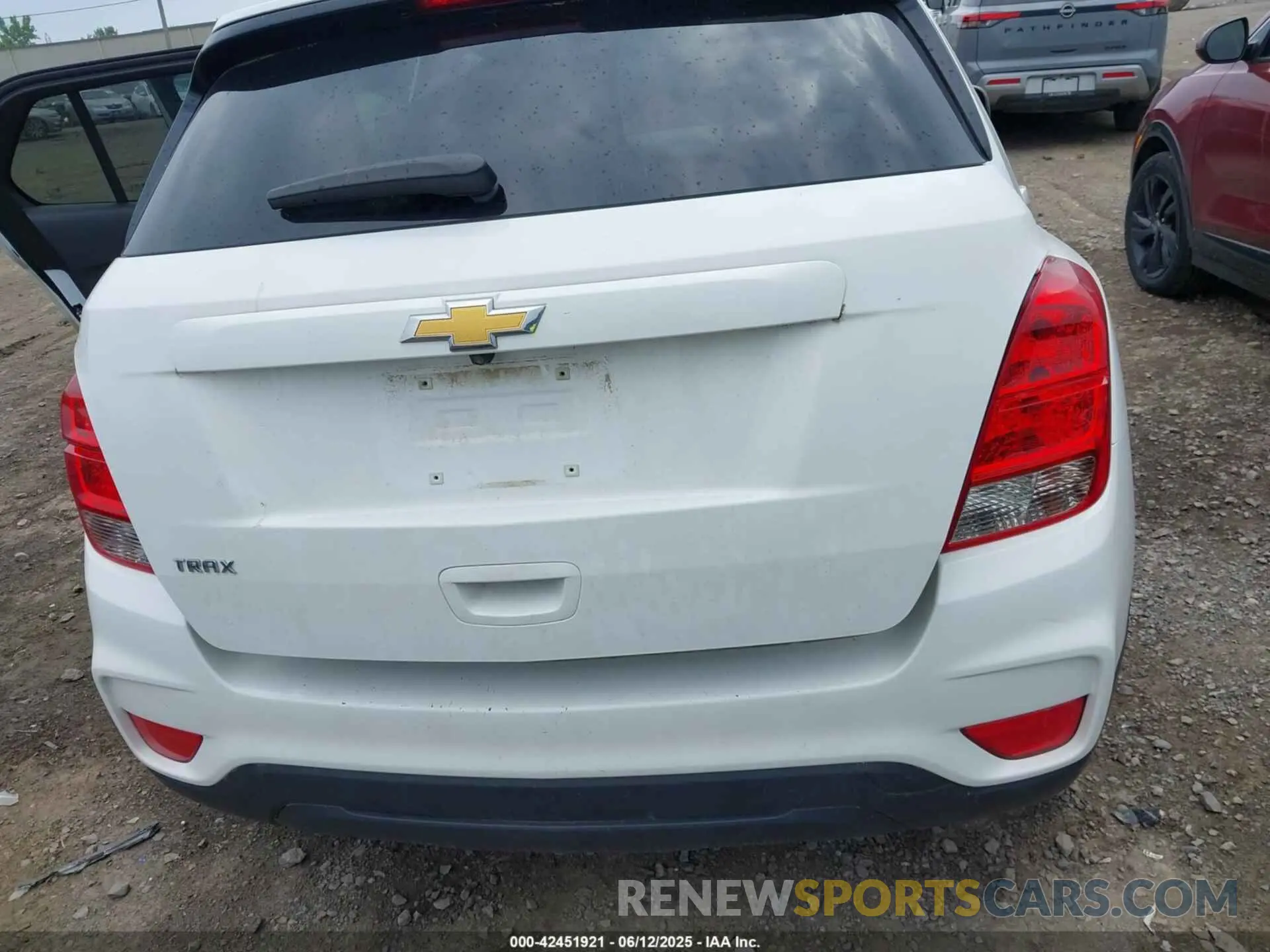 16 Photograph of a damaged car KL7CJKSB6LB086411 CHEVROLET TRAX 2020