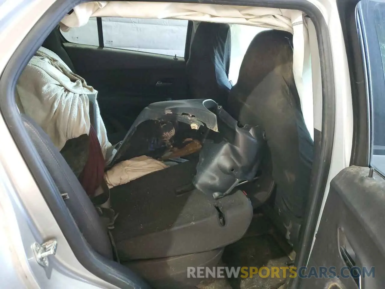 10 Photograph of a damaged car KL7CJKSB6LB317632 CHEVROLET TRAX 2020