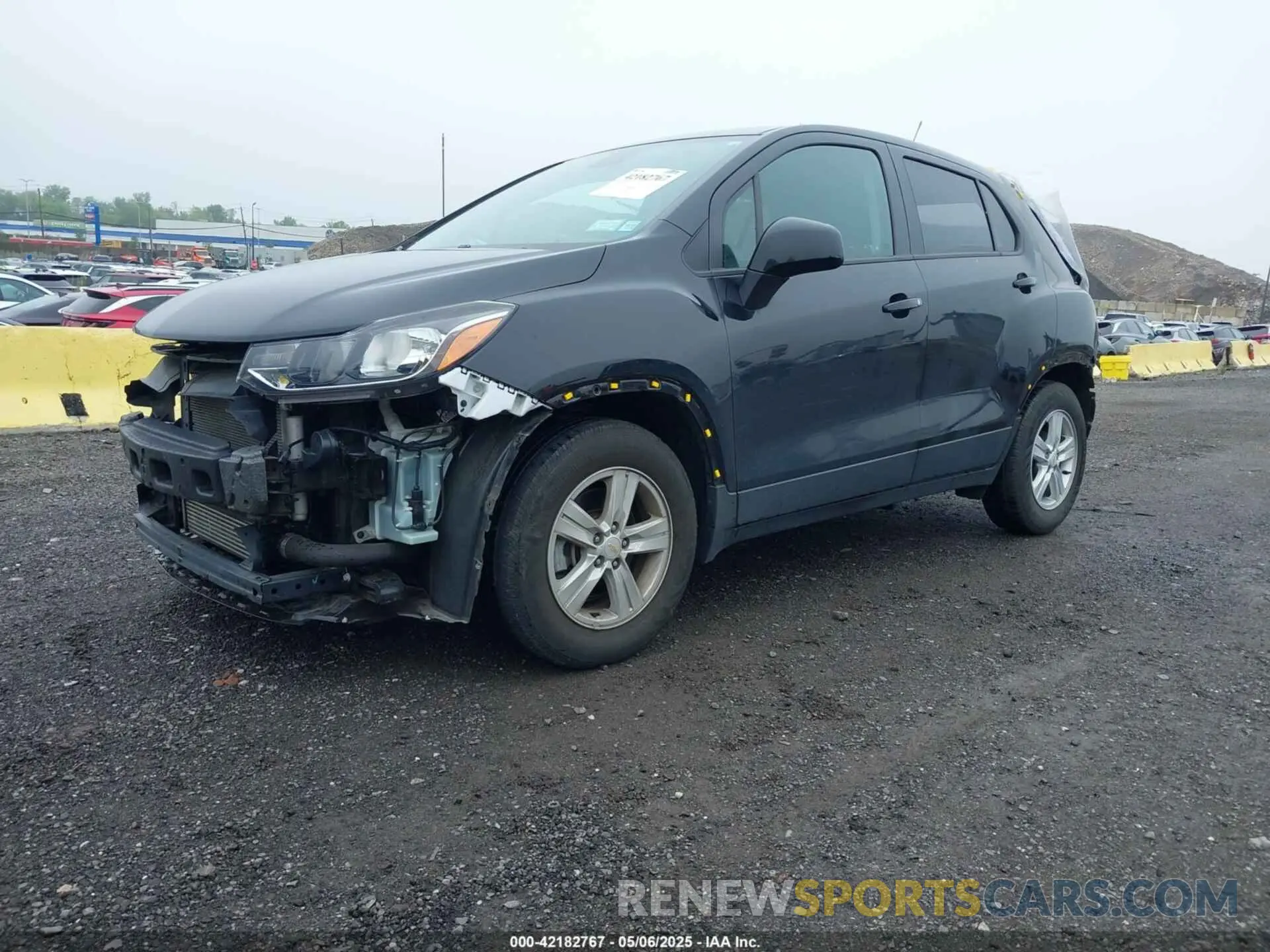 2 Photograph of a damaged car KL7CJKSB6LB324435 CHEVROLET TRAX 2020