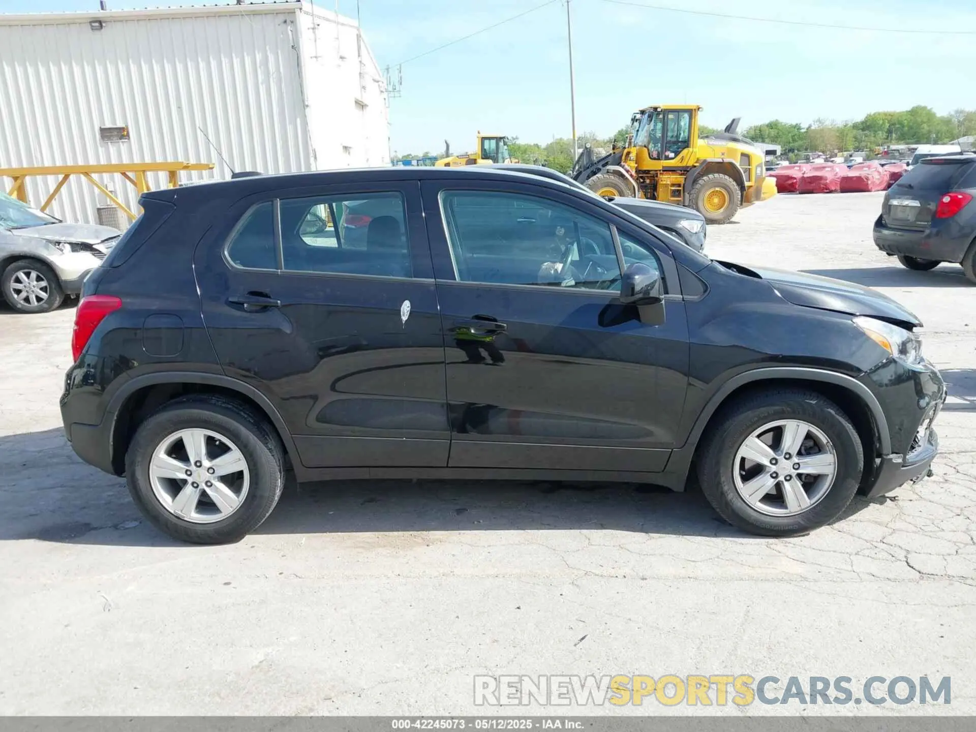 13 Photograph of a damaged car KL7CJKSB6LB337234 CHEVROLET TRAX 2020