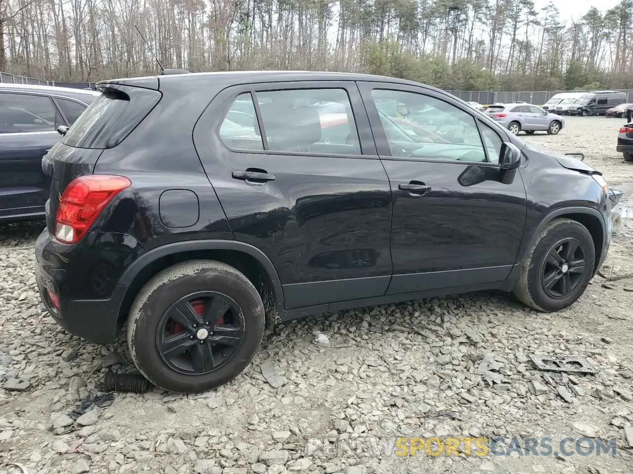3 Photograph of a damaged car KL7CJKSB7LB061078 CHEVROLET TRAX 2020