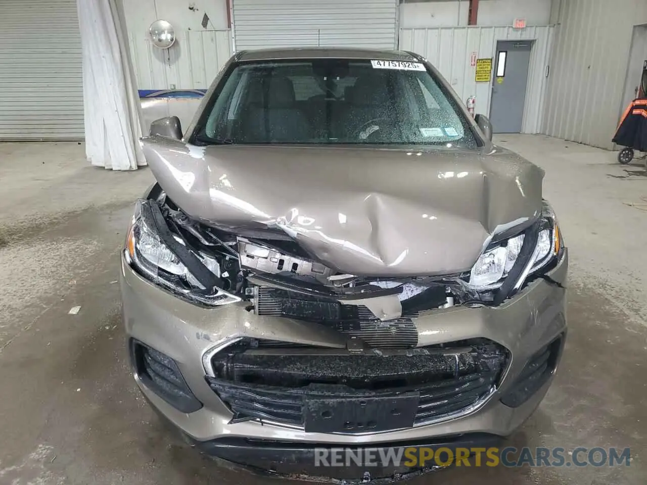 5 Photograph of a damaged car KL7CJKSB7LB334634 CHEVROLET TRAX 2020