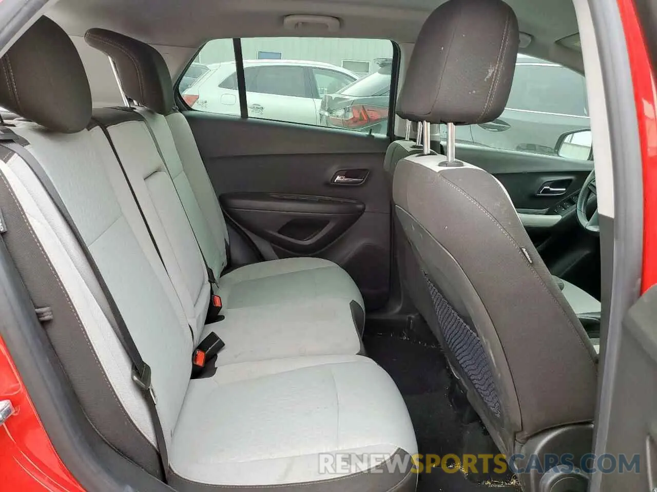 11 Photograph of a damaged car KL7CJKSB7LB346315 CHEVROLET TRAX 2020