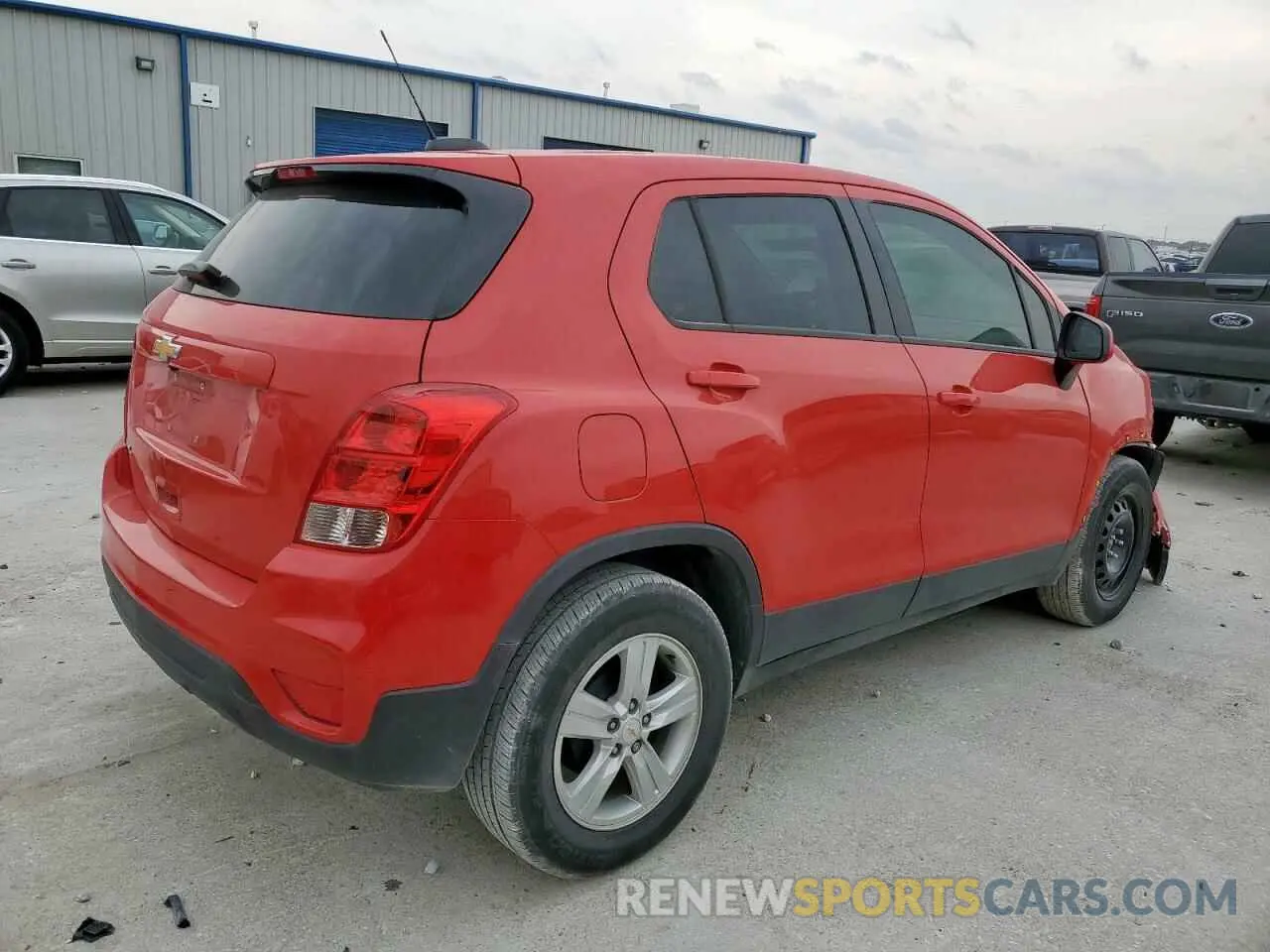 3 Photograph of a damaged car KL7CJKSB7LB346315 CHEVROLET TRAX 2020
