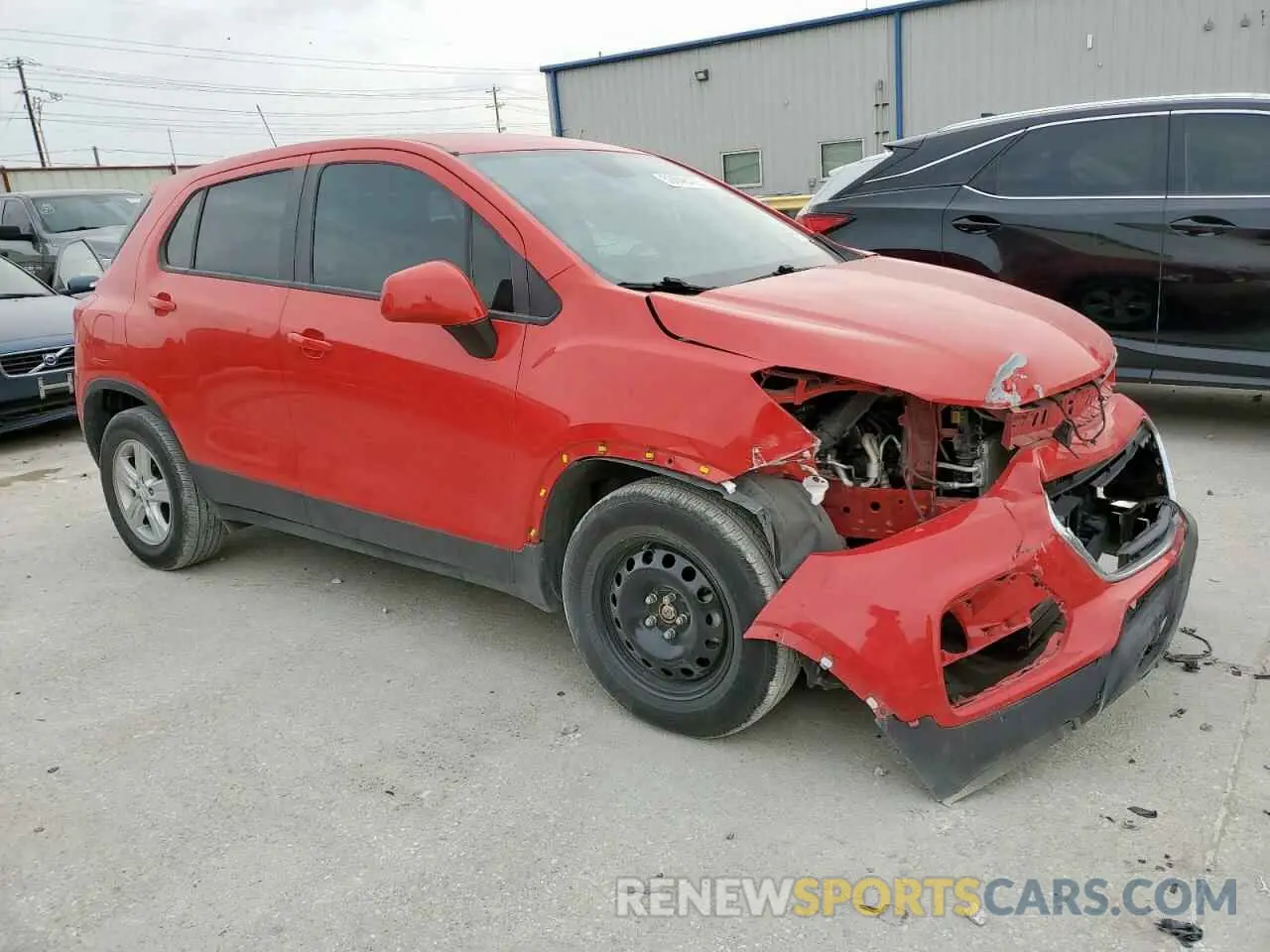4 Photograph of a damaged car KL7CJKSB7LB346315 CHEVROLET TRAX 2020