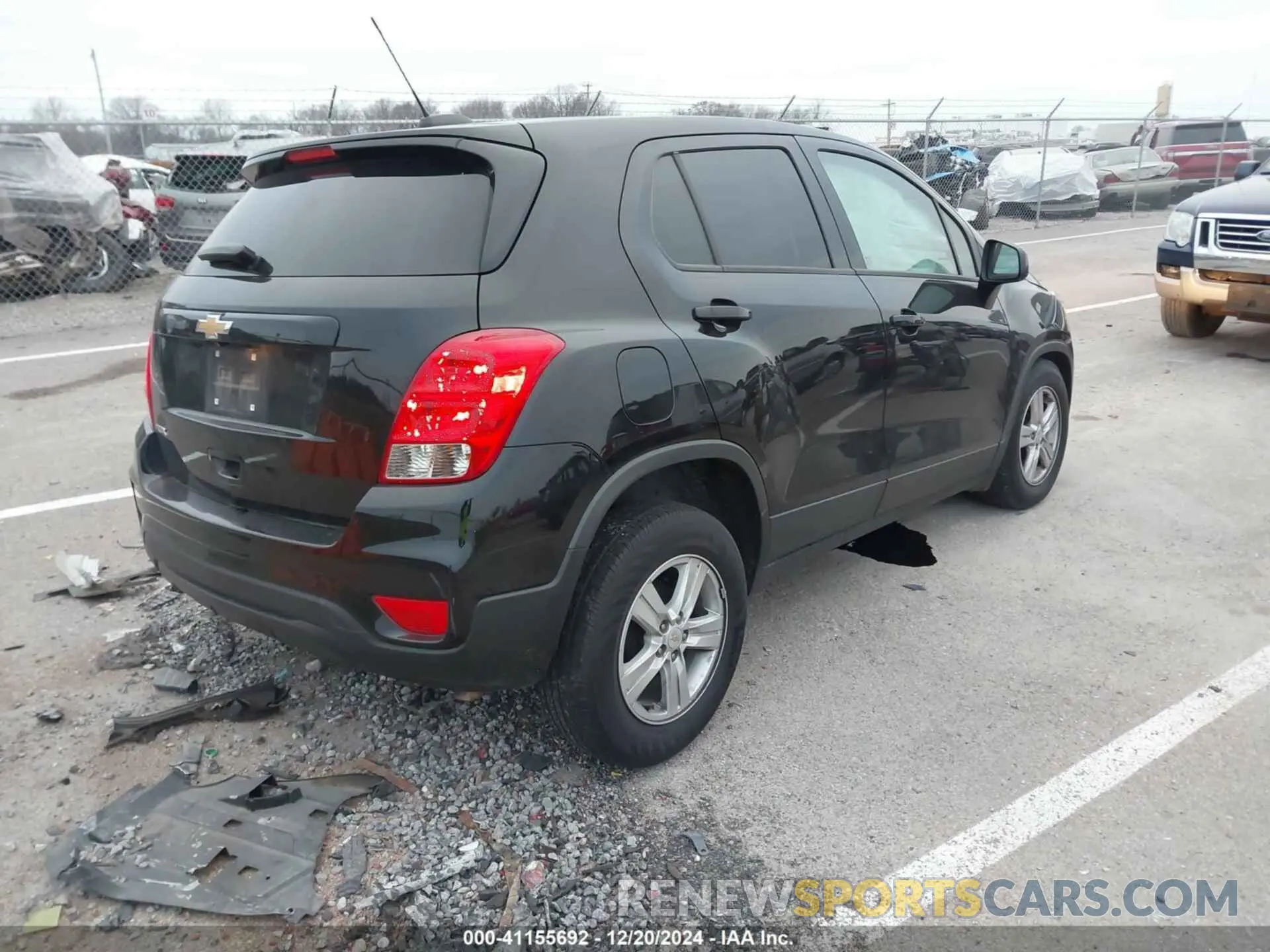 4 Photograph of a damaged car KL7CJKSB8LB023214 CHEVROLET TRAX 2020