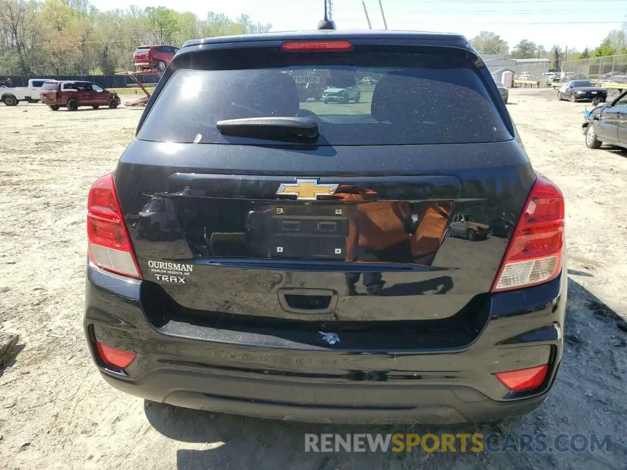 6 Photograph of a damaged car KL7CJKSB8LB068749 CHEVROLET TRAX 2020