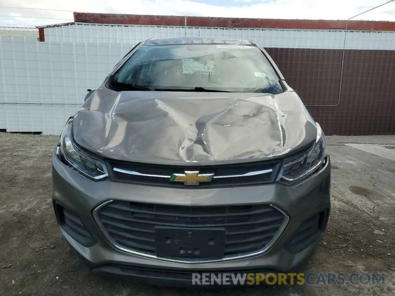 5 Photograph of a damaged car KL7CJKSB8LB349482 CHEVROLET TRAX 2020