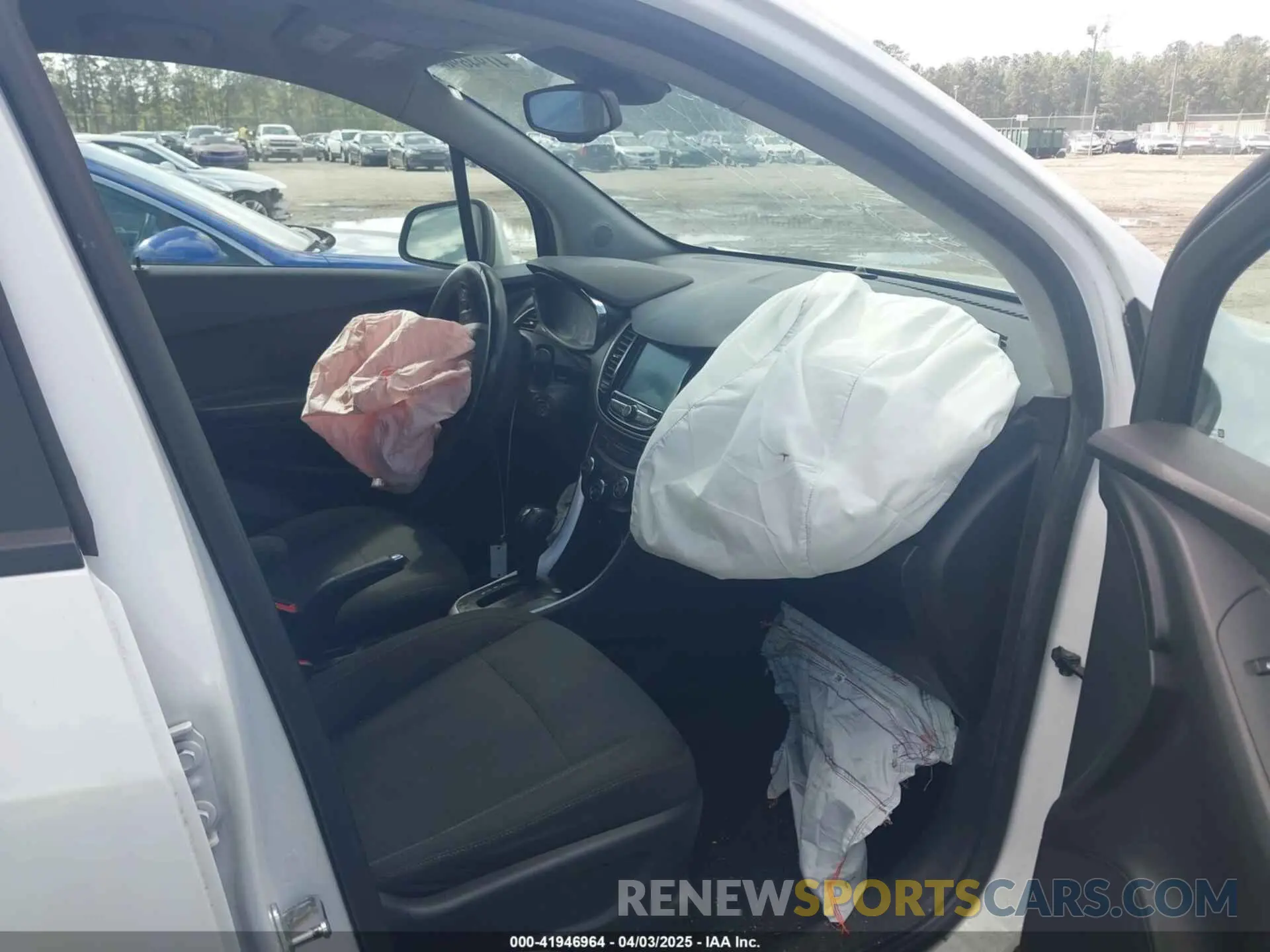 5 Photograph of a damaged car KL7CJKSB9LB034450 CHEVROLET TRAX 2020