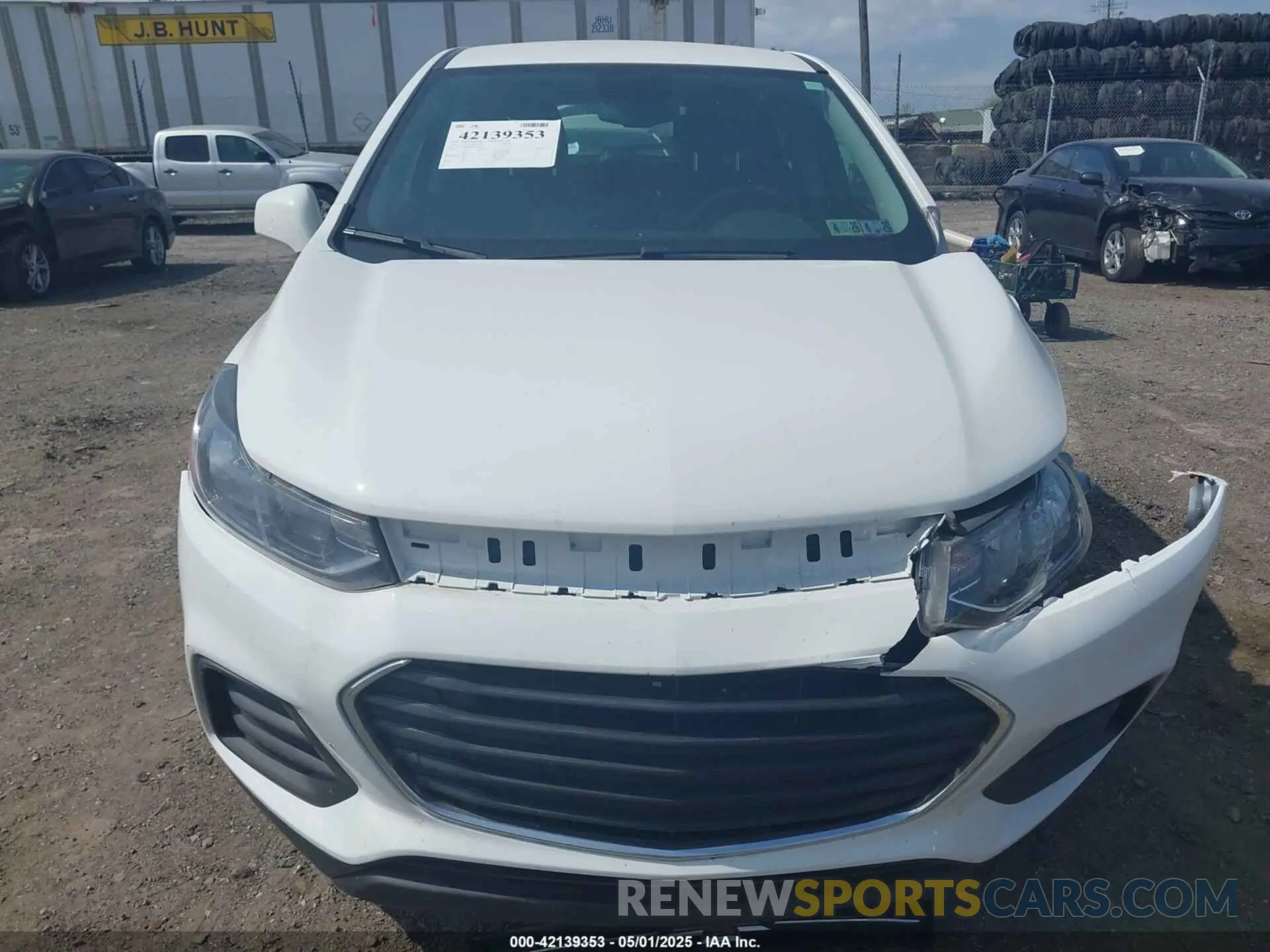 12 Photograph of a damaged car KL7CJKSB9LB046792 CHEVROLET TRAX 2020