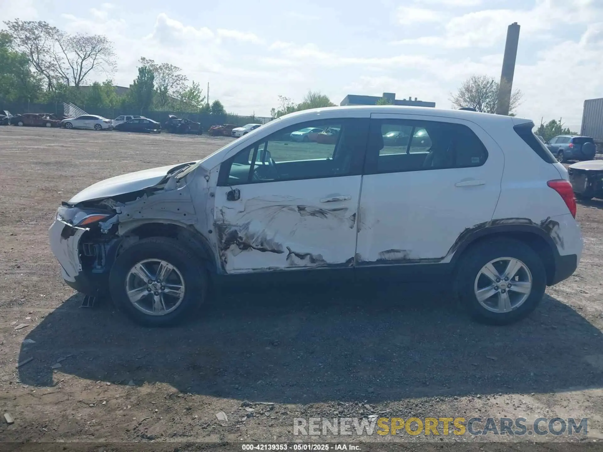 14 Photograph of a damaged car KL7CJKSB9LB046792 CHEVROLET TRAX 2020