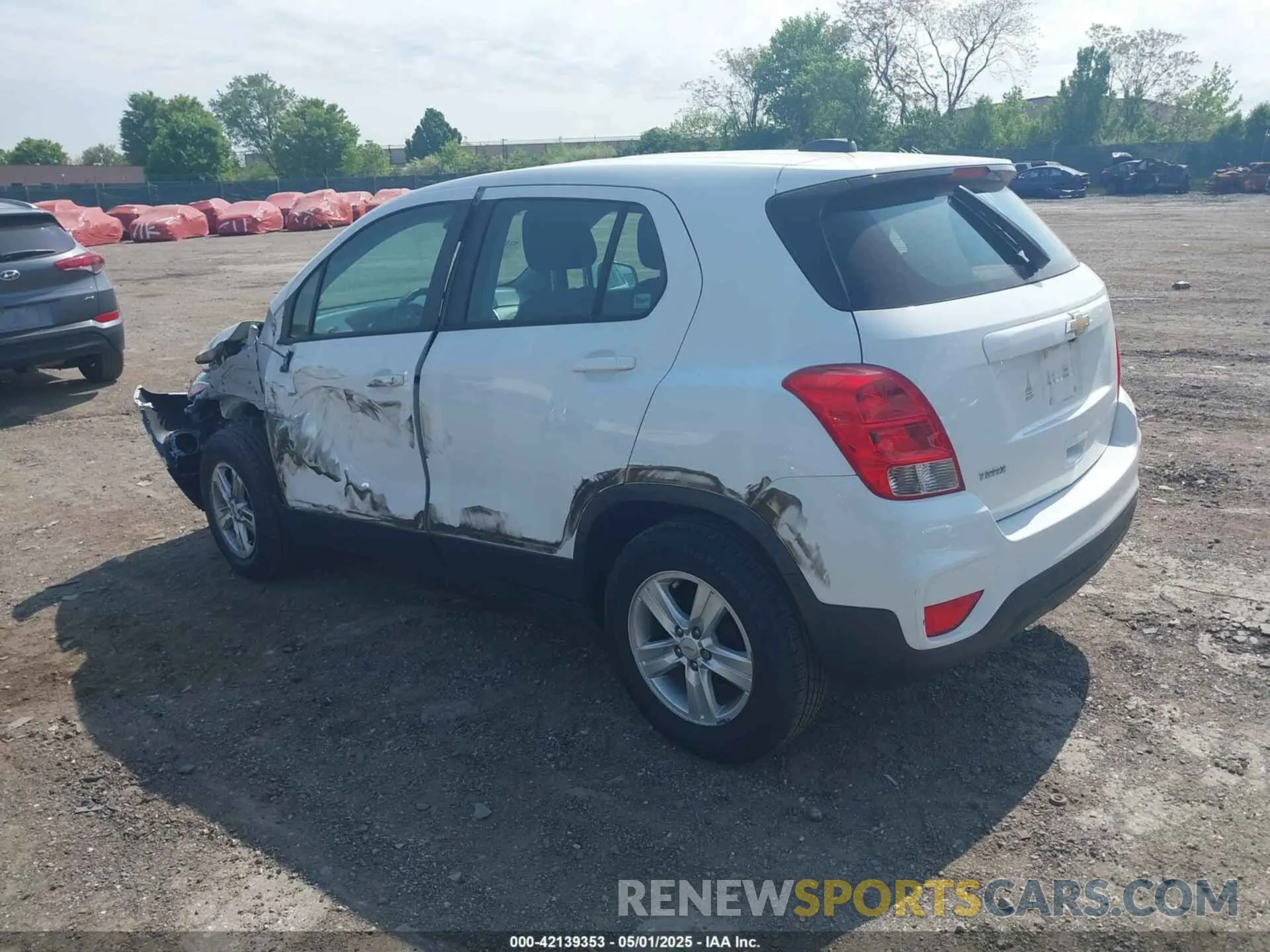 3 Photograph of a damaged car KL7CJKSB9LB046792 CHEVROLET TRAX 2020