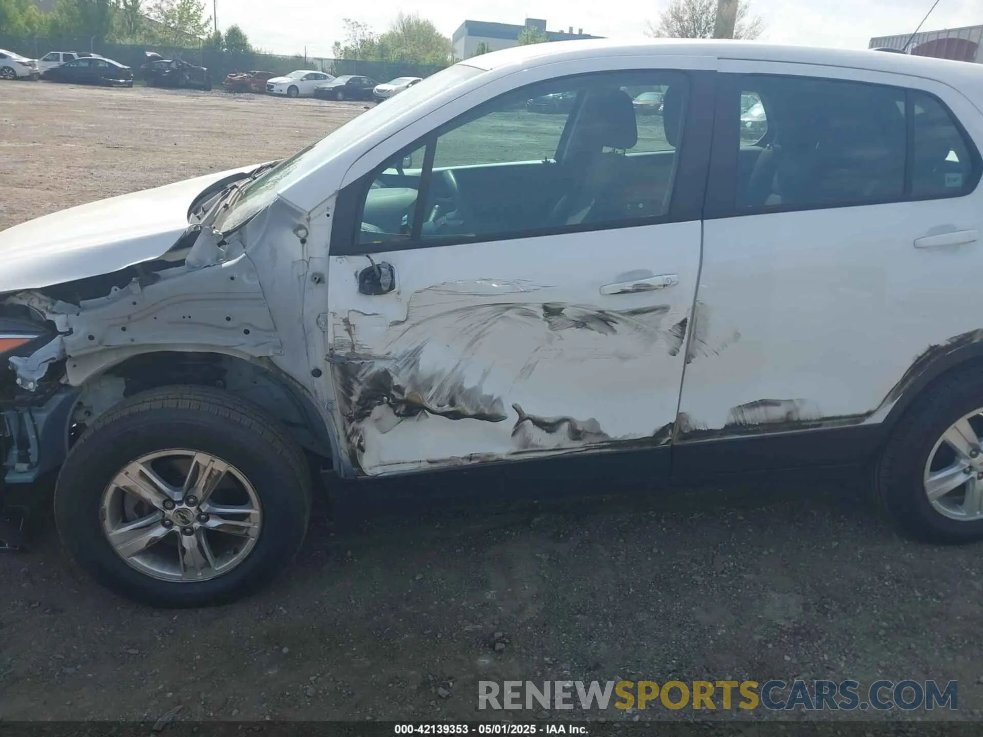 6 Photograph of a damaged car KL7CJKSB9LB046792 CHEVROLET TRAX 2020