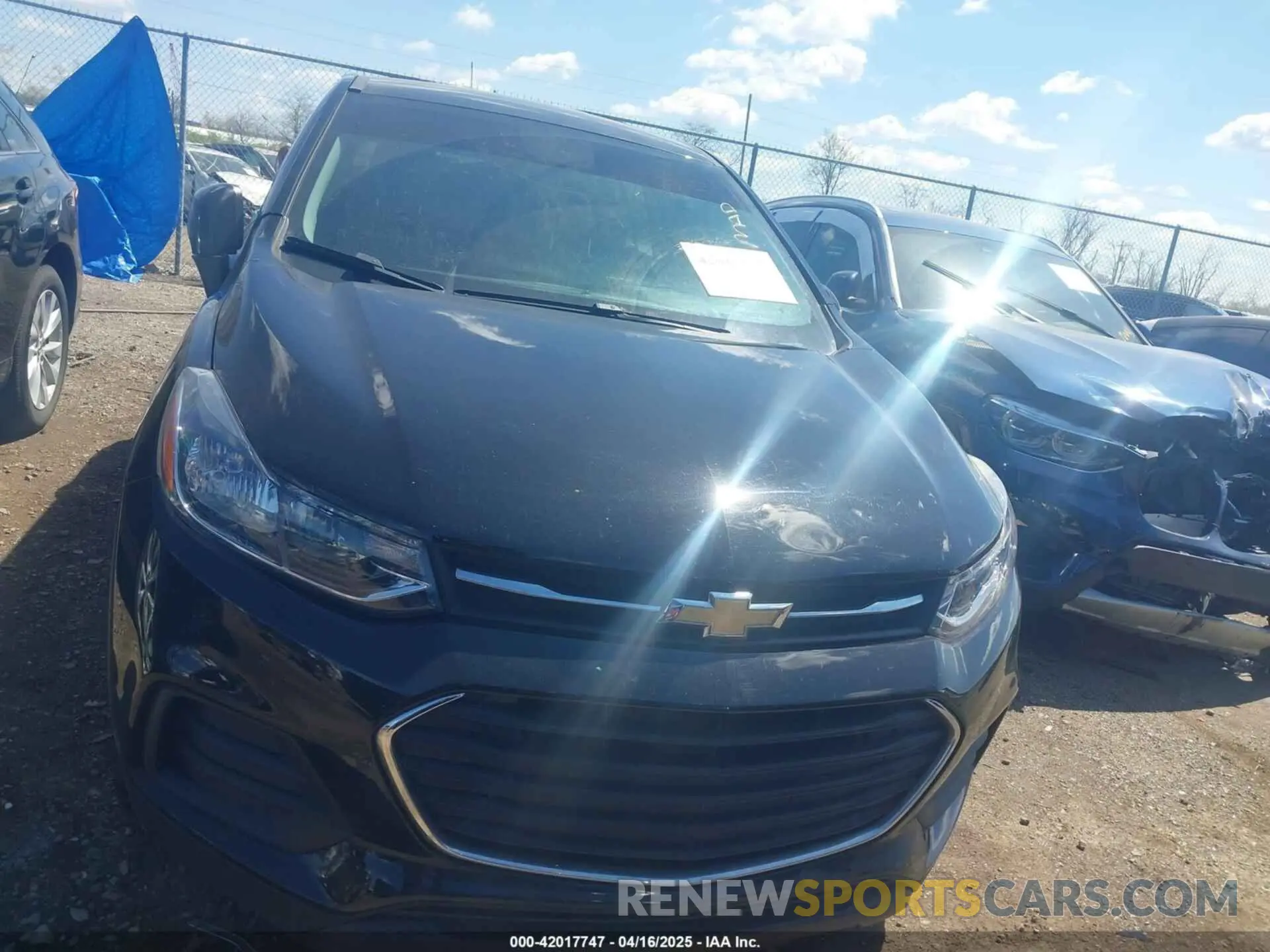 13 Photograph of a damaged car KL7CJKSB9LB317981 CHEVROLET TRAX 2020